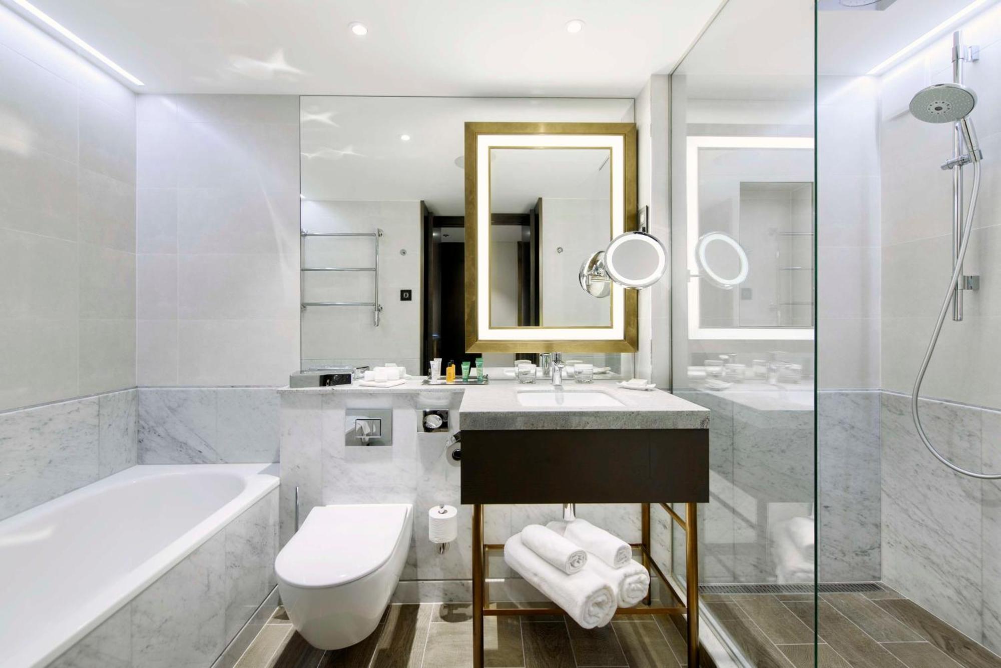 Superior Twin Room - Danube Room