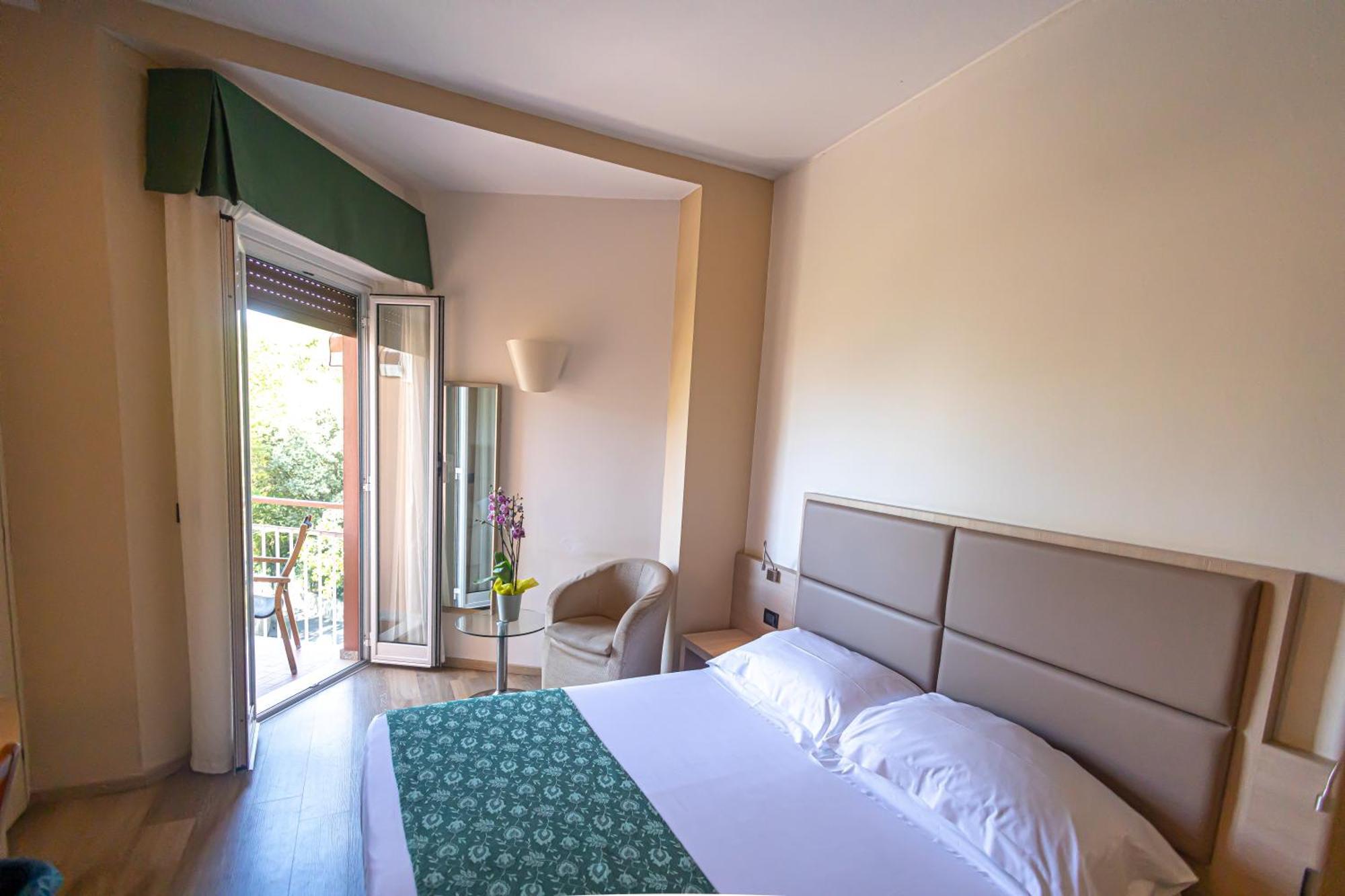 Standard Double or Twin Room Balcony