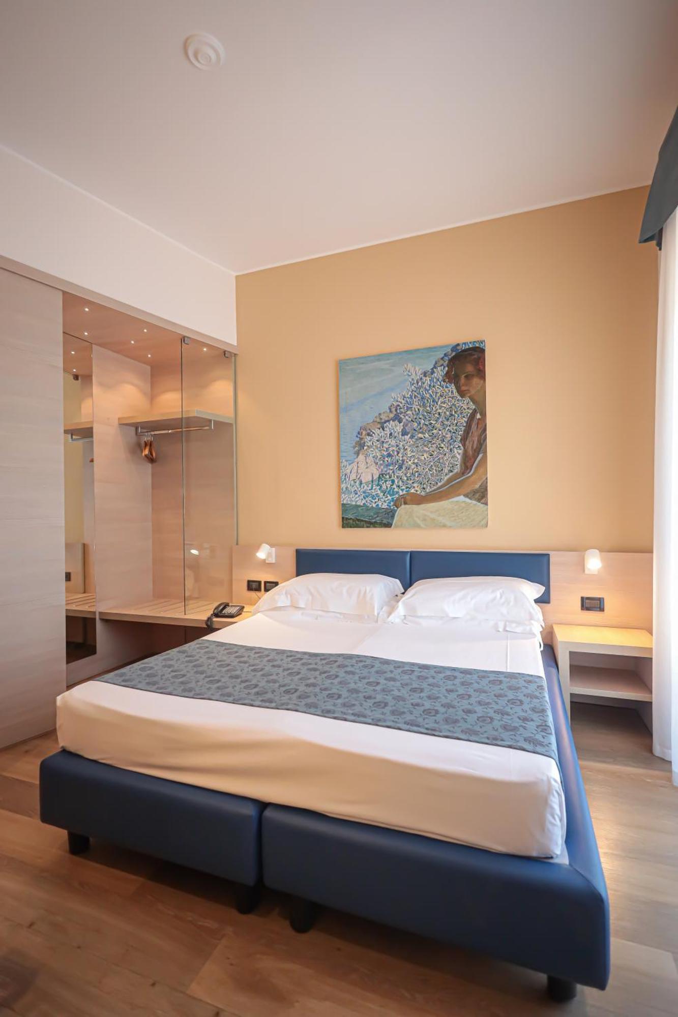 Standard Double or Twin Room Balcony