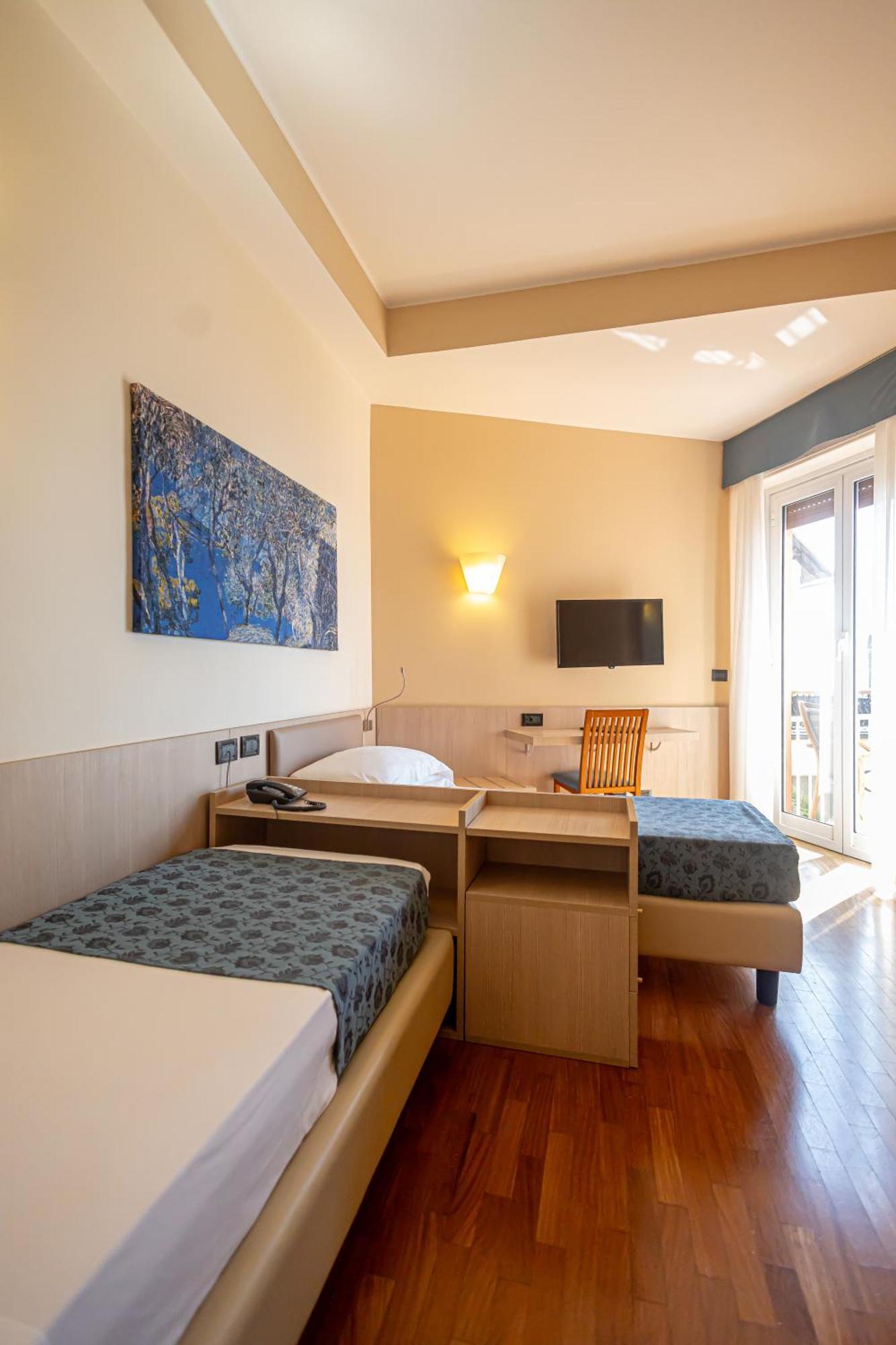 Standard Twin Room Balcony