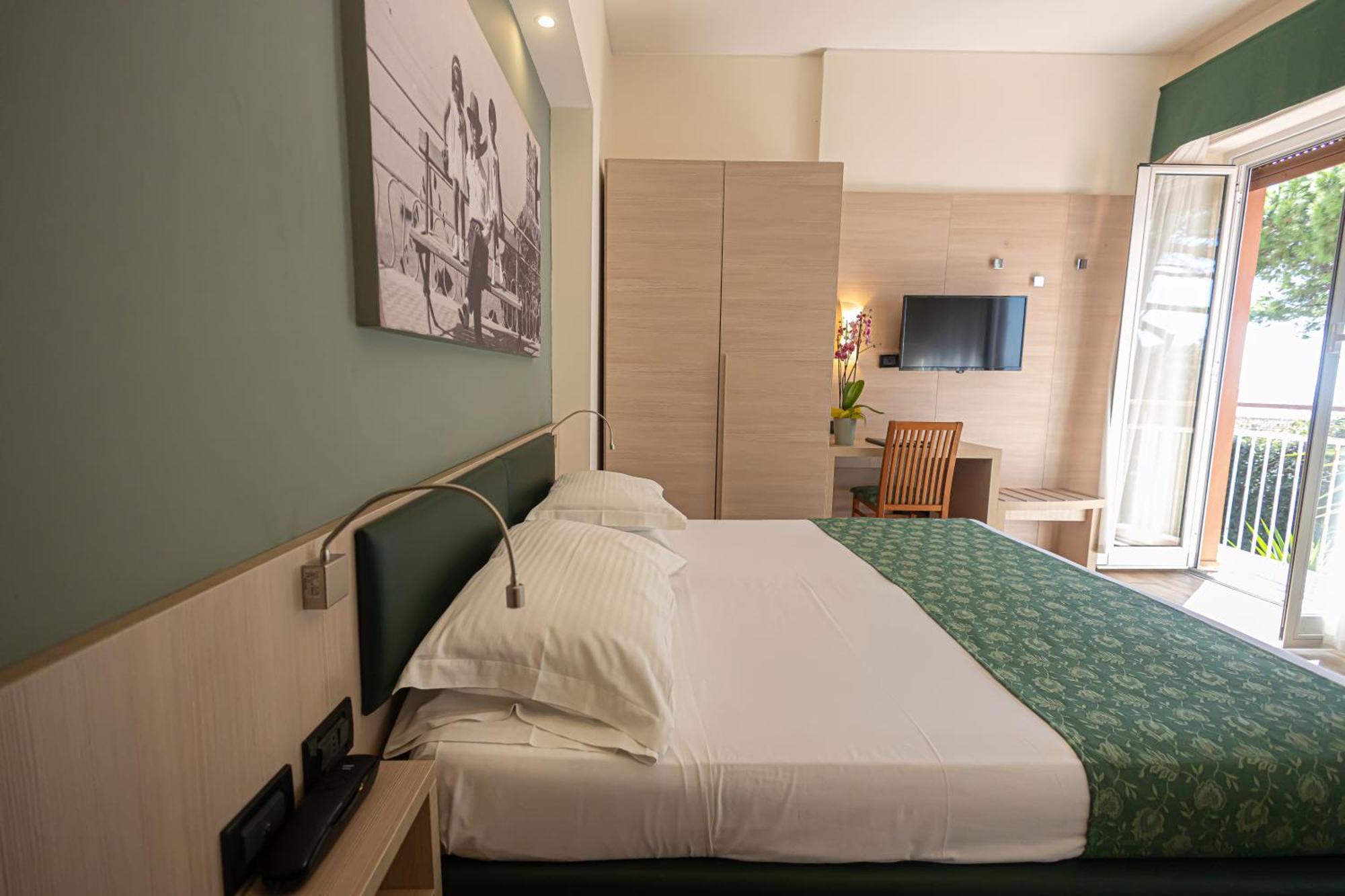 Comfort Double or Twin Room Extra Bed balcony