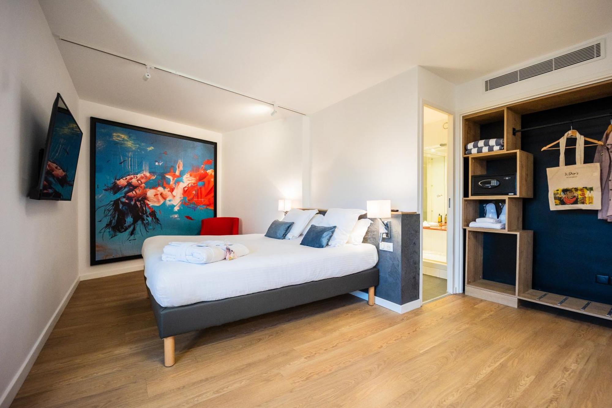 Junior Suite,1743372561:JPEG