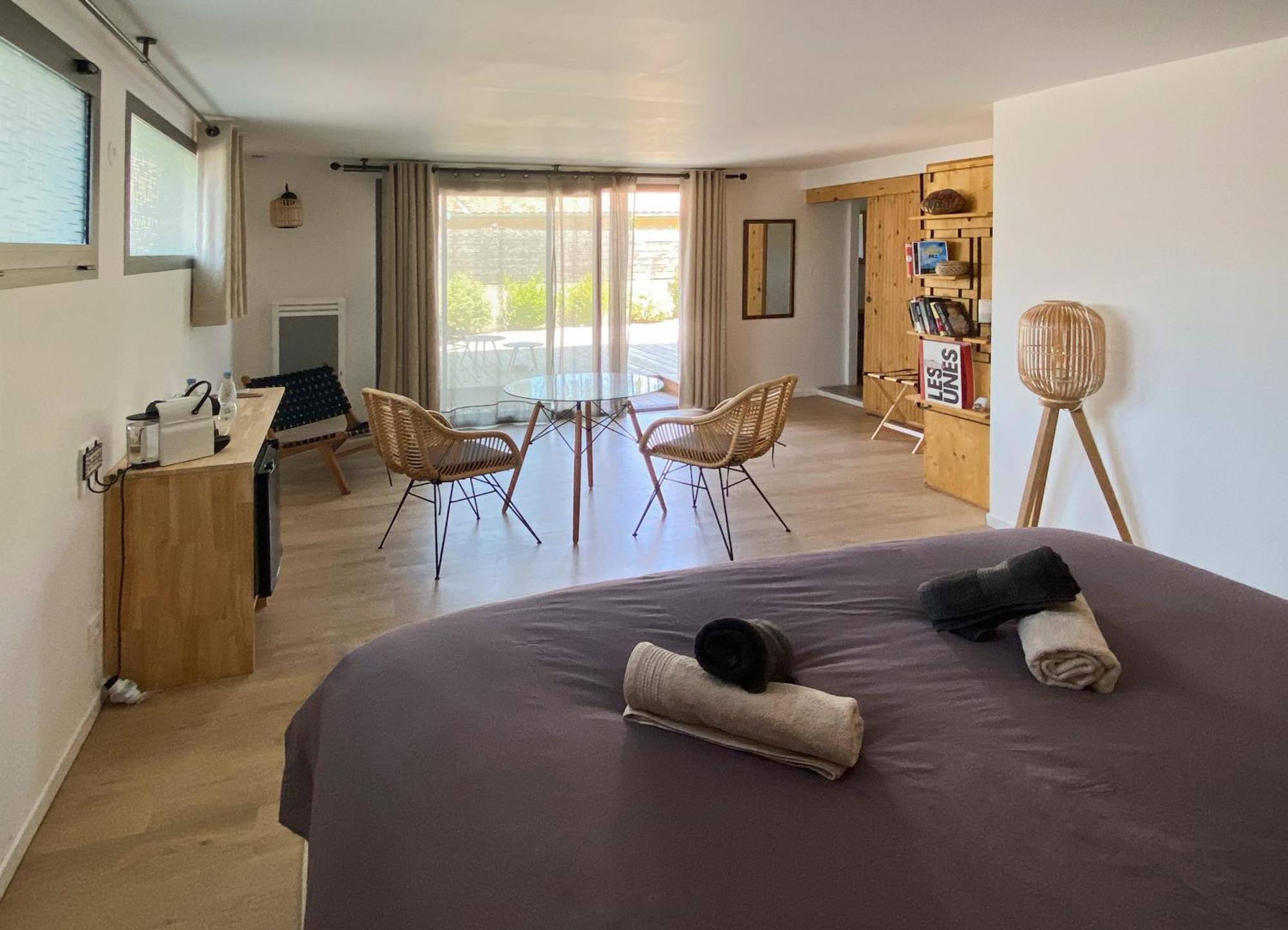Deluxe King Room