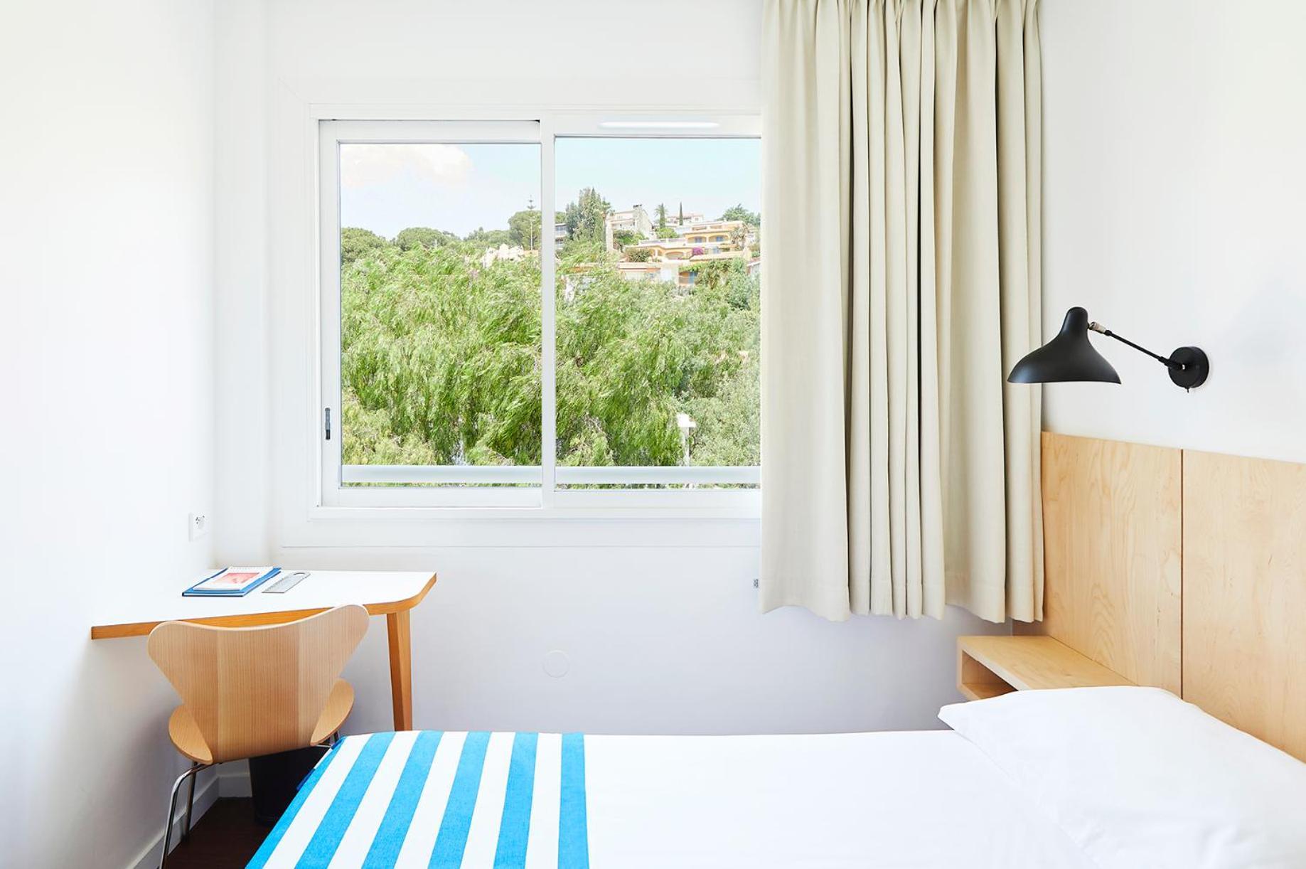 Chambre Double - Vue sur Colline