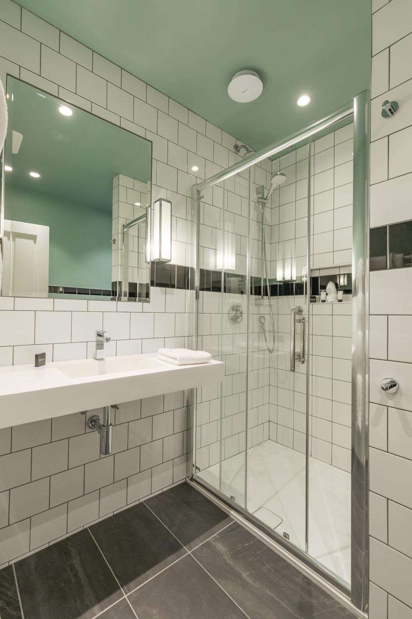 Comfort Triple Room with Shower,1546397965:JPEG