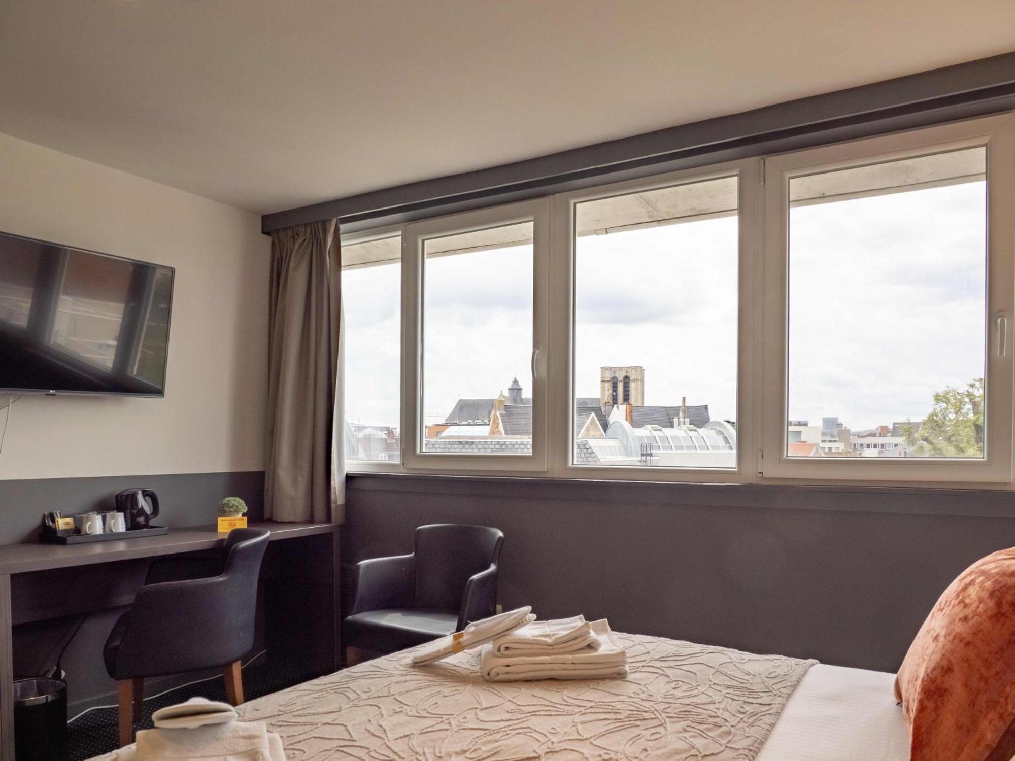 Standard Quadruple Room,1549176625:JPEG