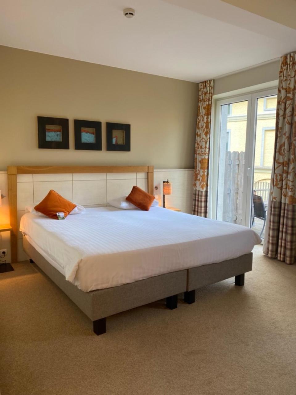 Double Room with Balcony,1550022748:JPEG