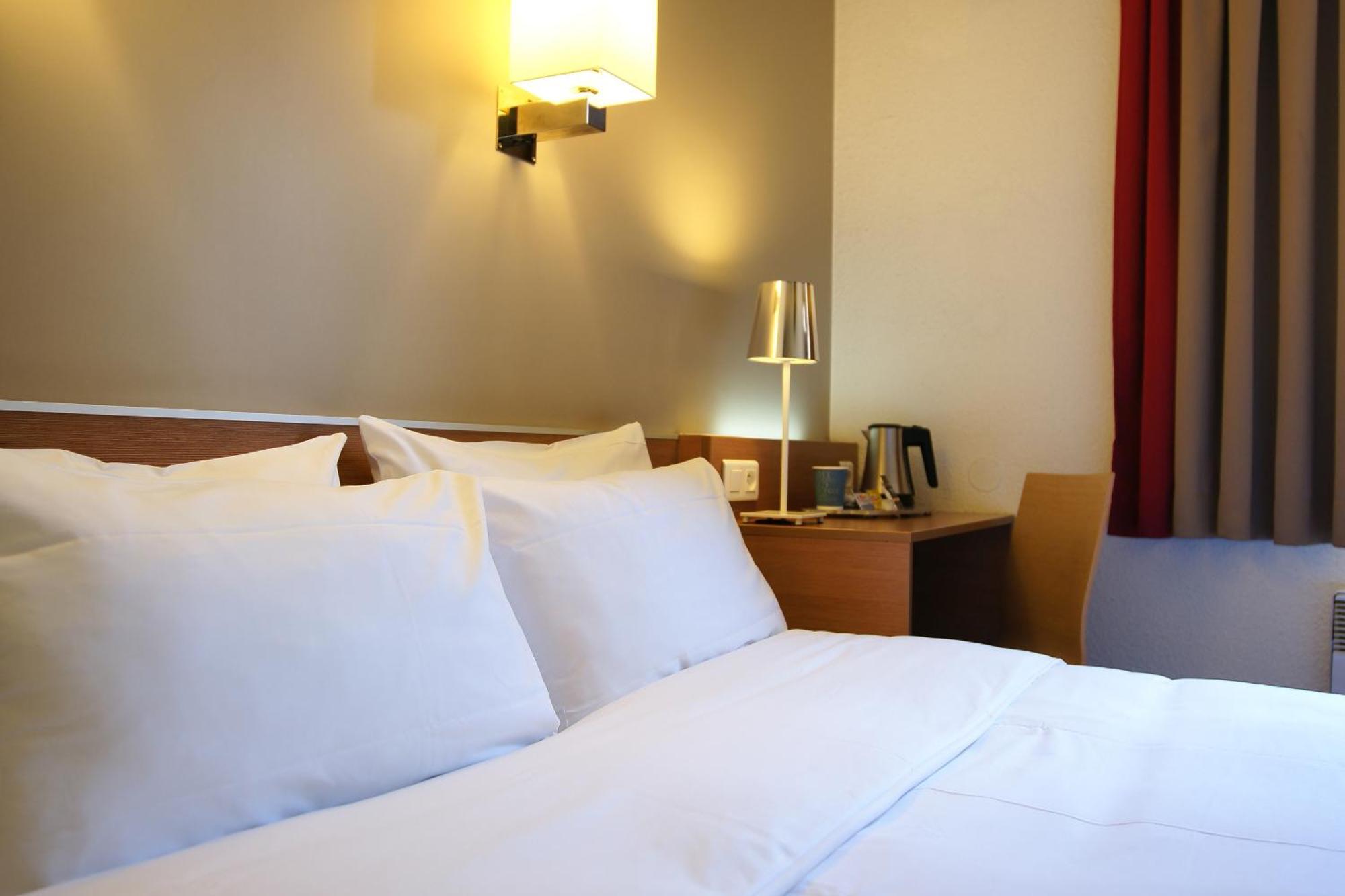 Double Room,1710474338:JPEG