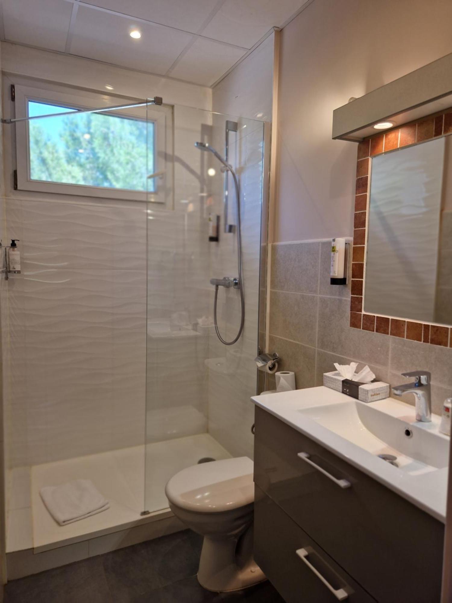 Superior Triple Room,1607657199:JPEG