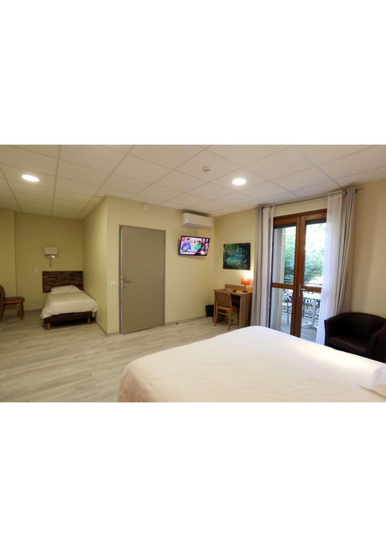 Chambre Double - Accessible aux Personnes à Mobilité Réduite