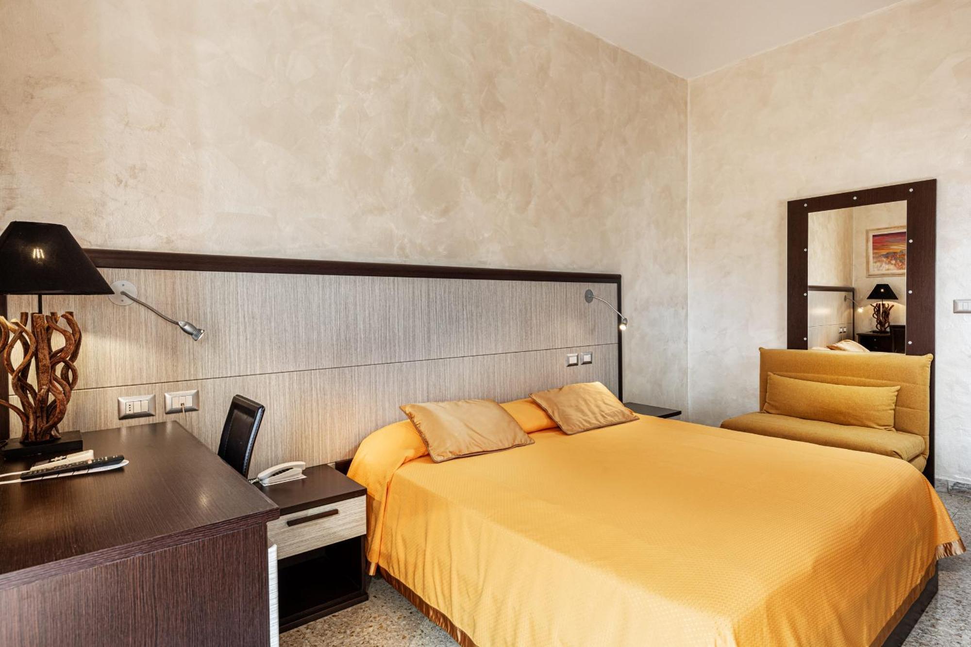 Superior Double Room City View
