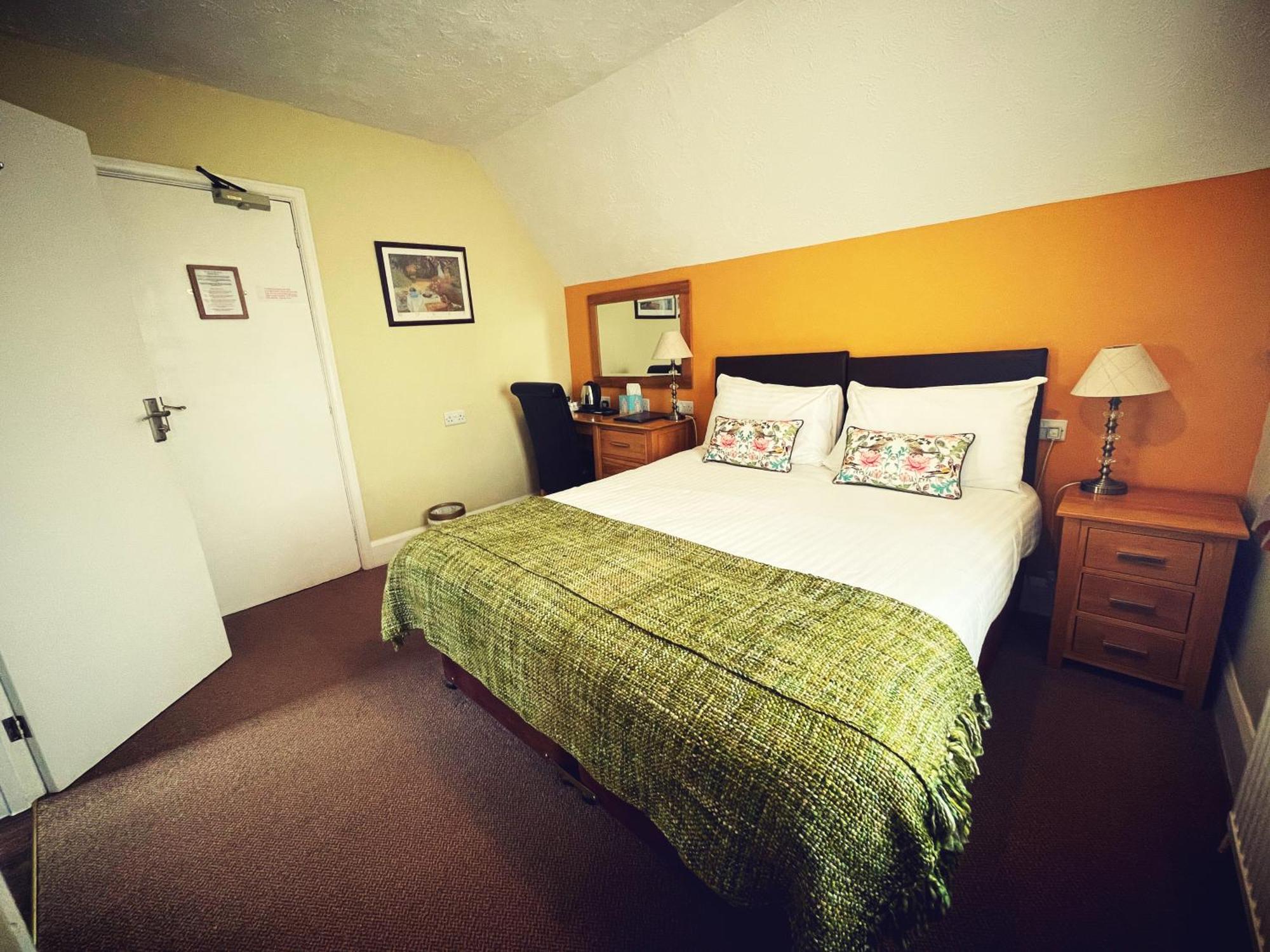 Chambre Familiale (2 Adultes + 1 Enfant)