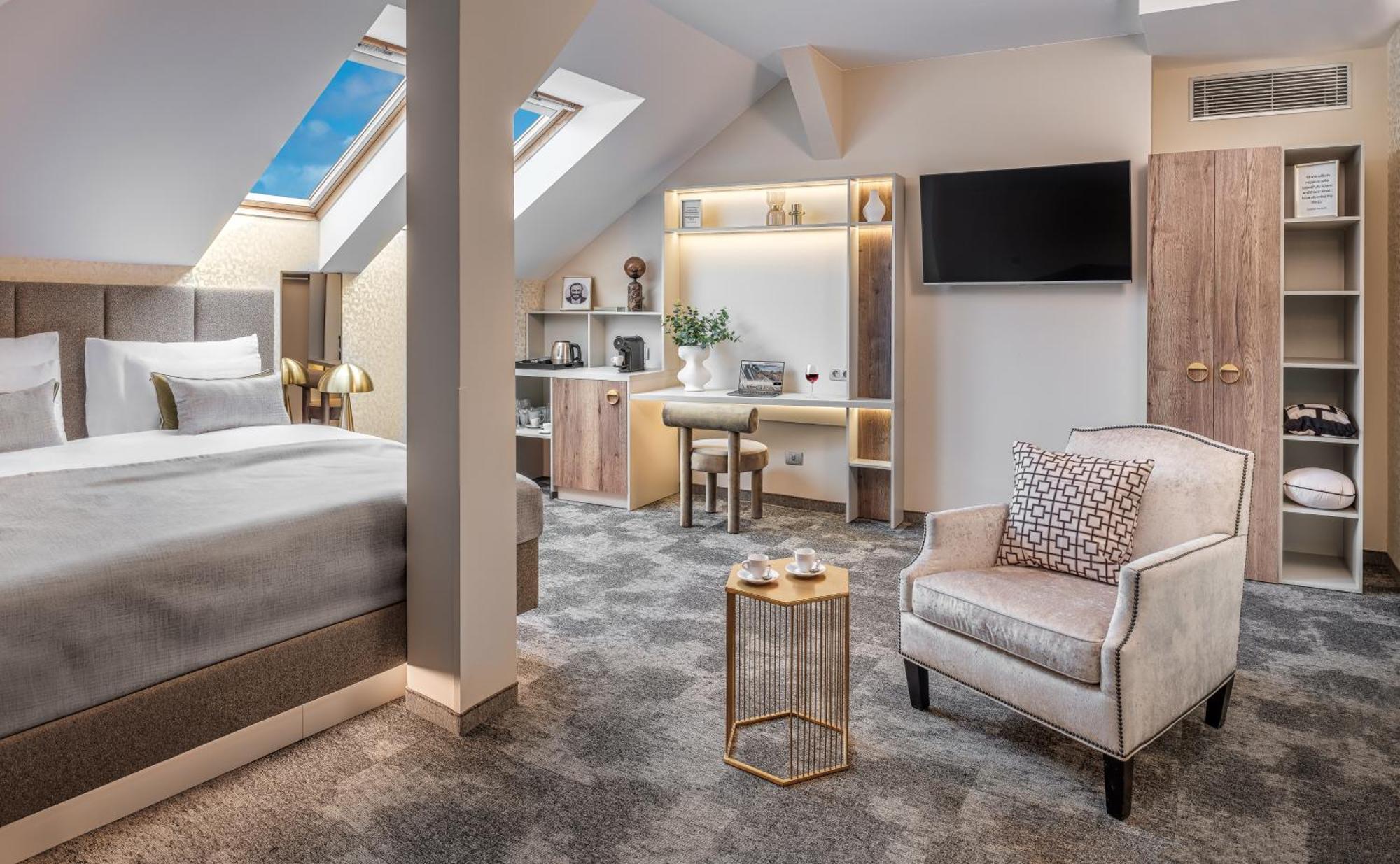 Suite Mansardée
