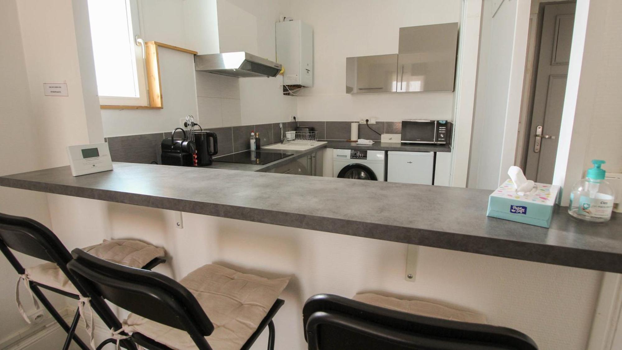 One-Bedroom Apartment