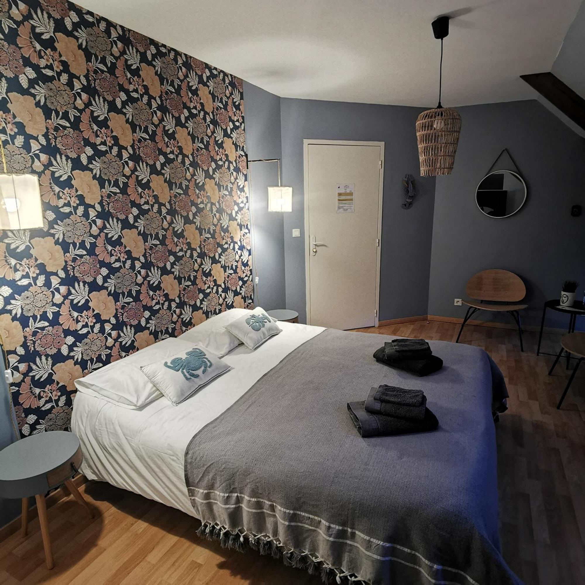 Double Room with Private Bathroom,1565677159:JPEG