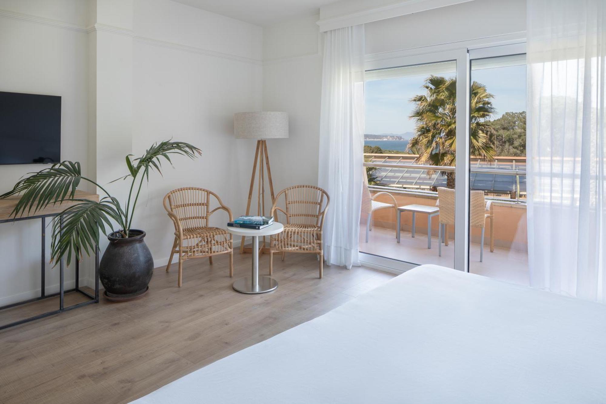 Double Room Balcony Sea View