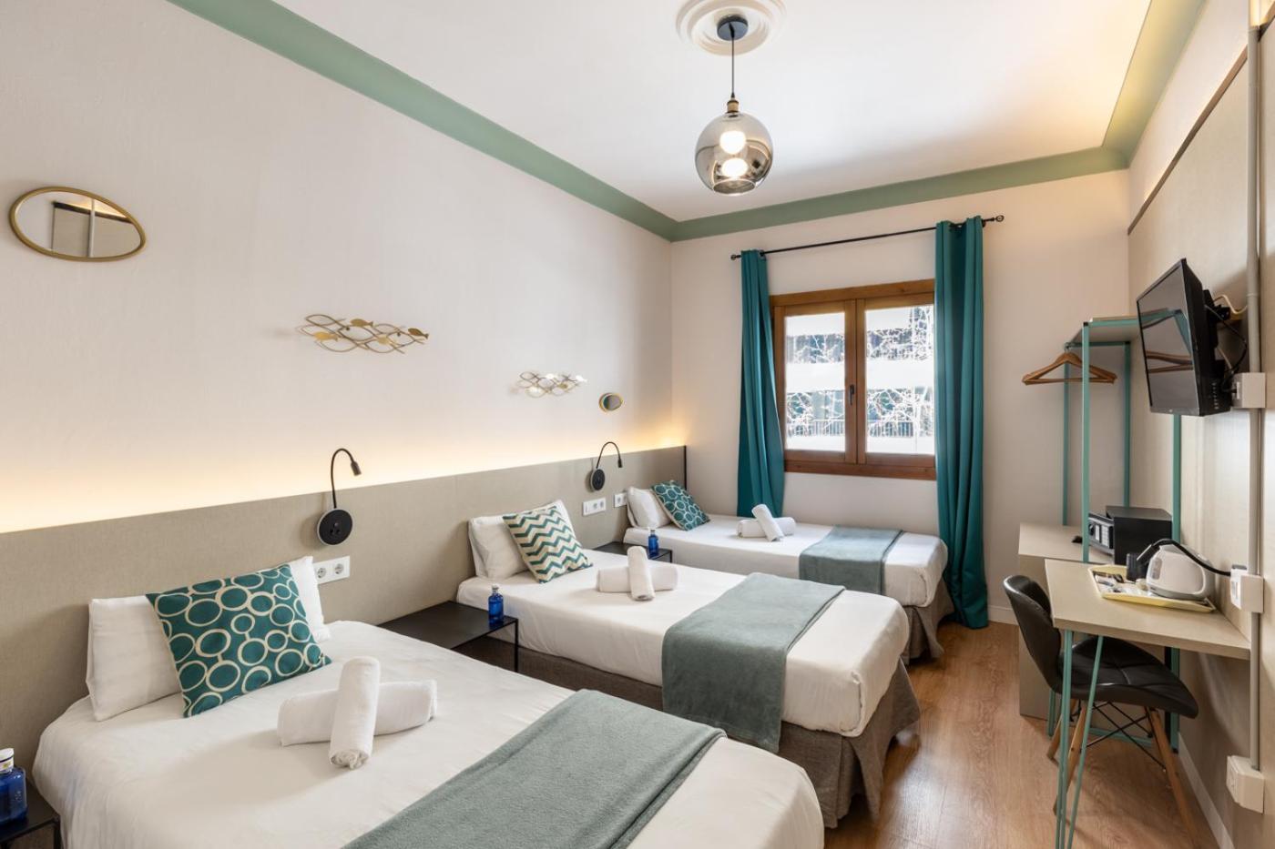 Triple Room