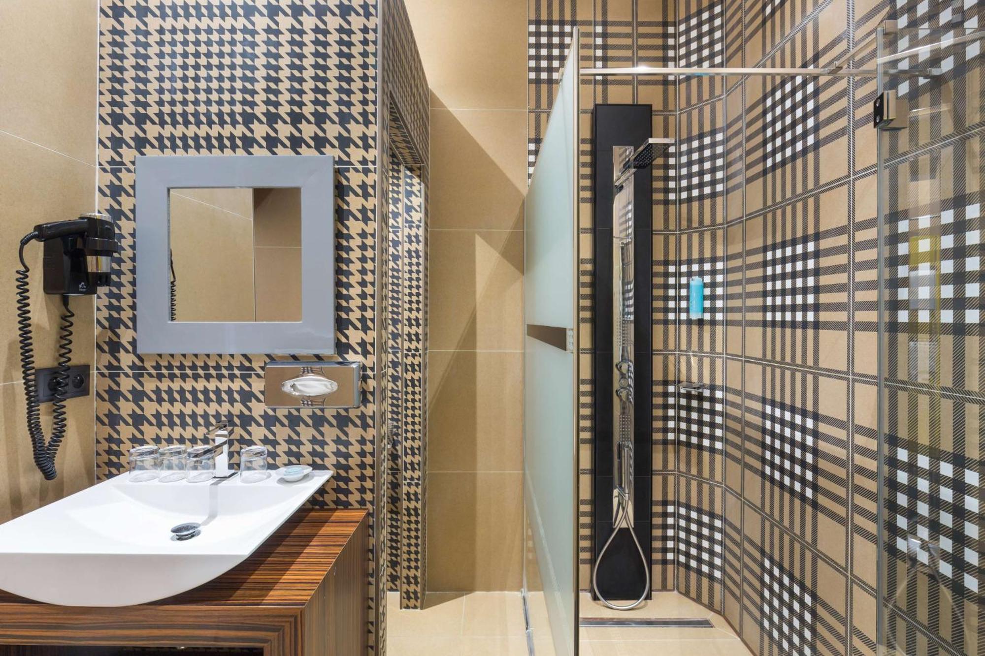 Junior Suite,1669007811:JPEG