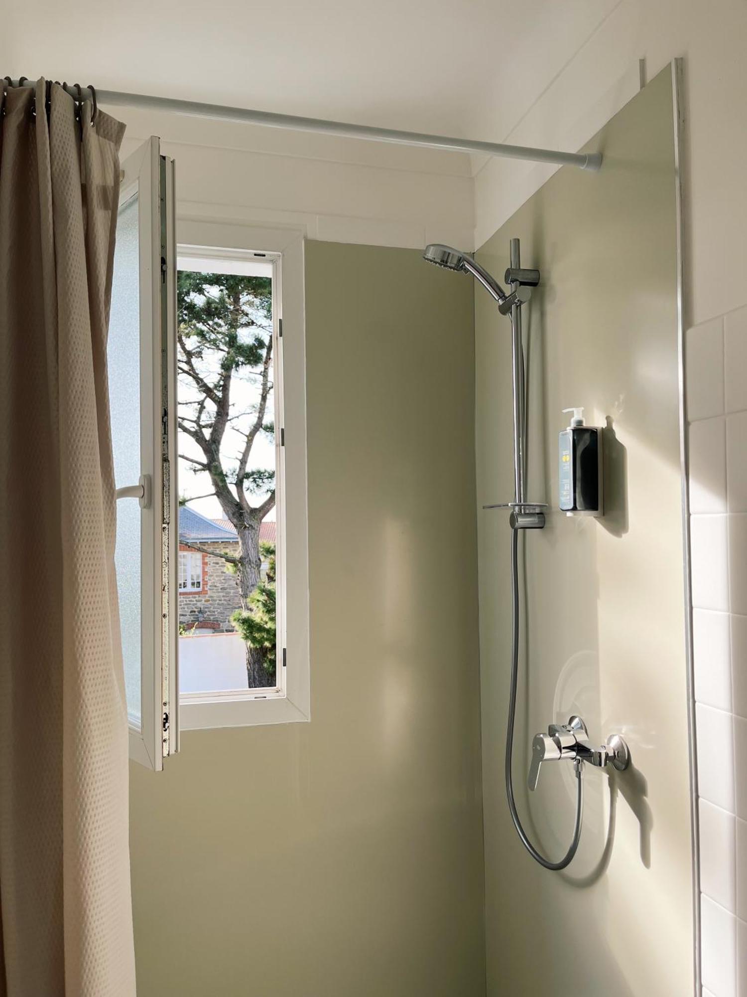 Chambre Double Standard avec Douche