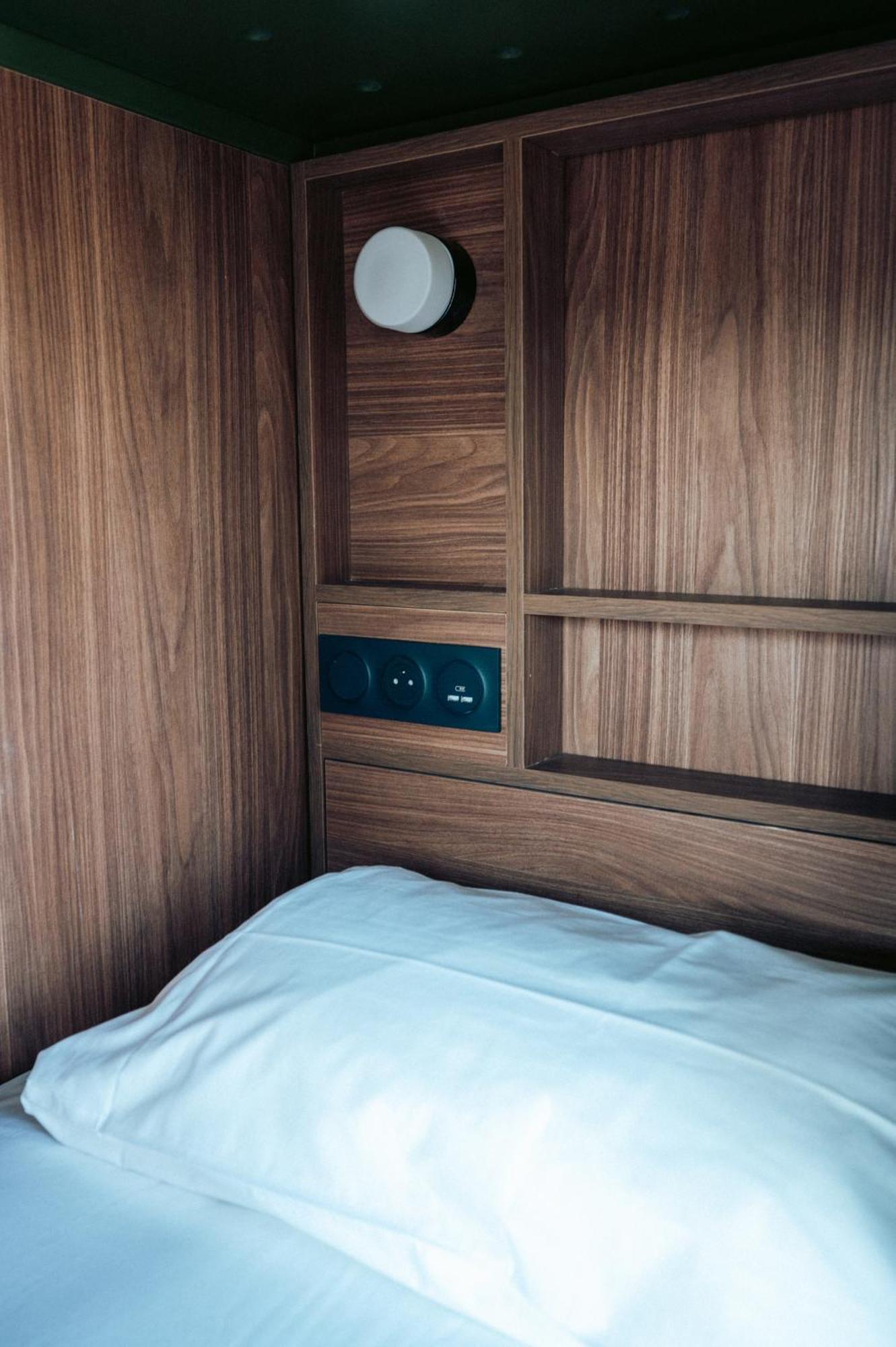 JOST BED Mixed Dormitory Bed
