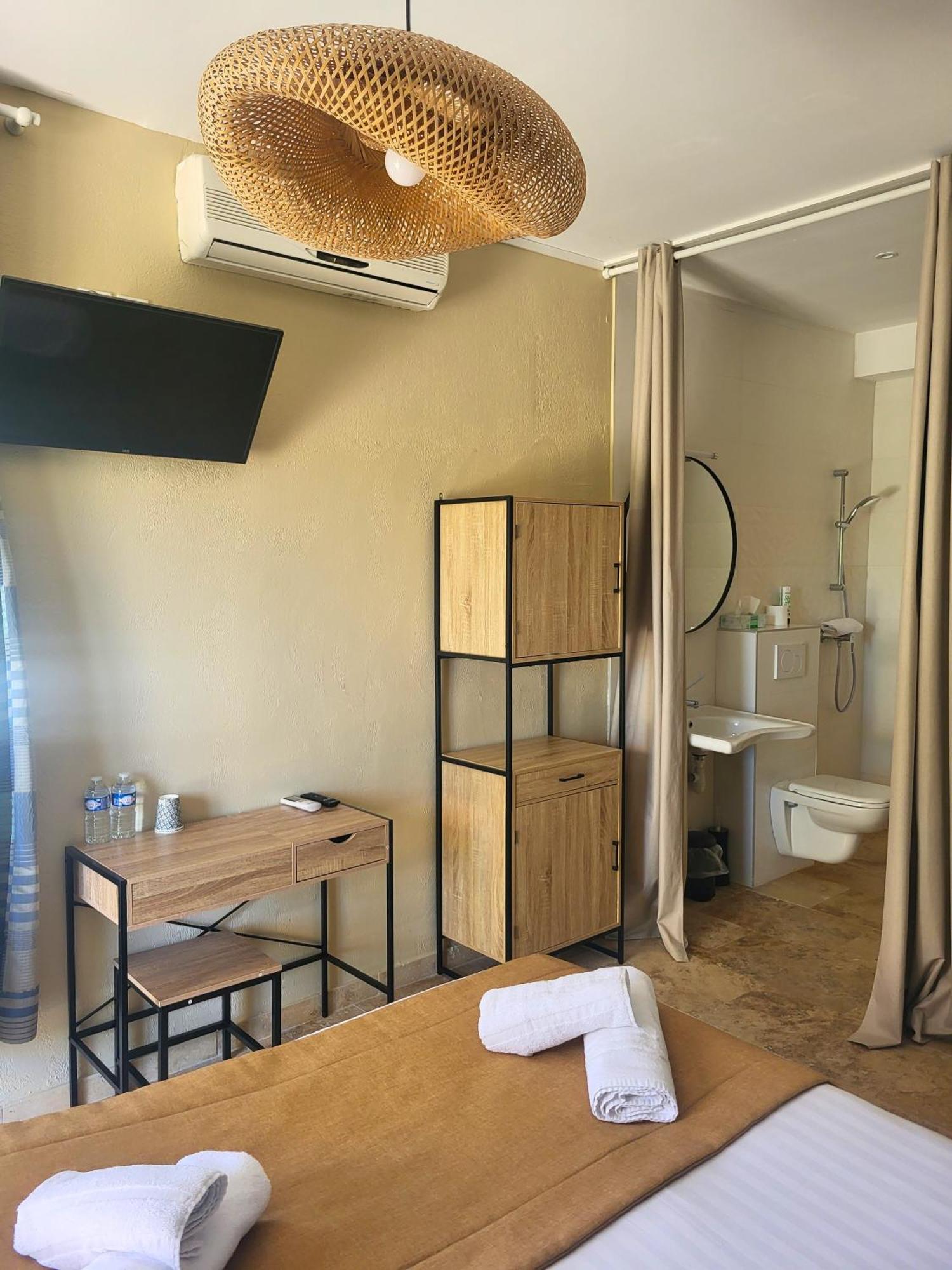 Double Room - Disability Access,1589576345:JPEG