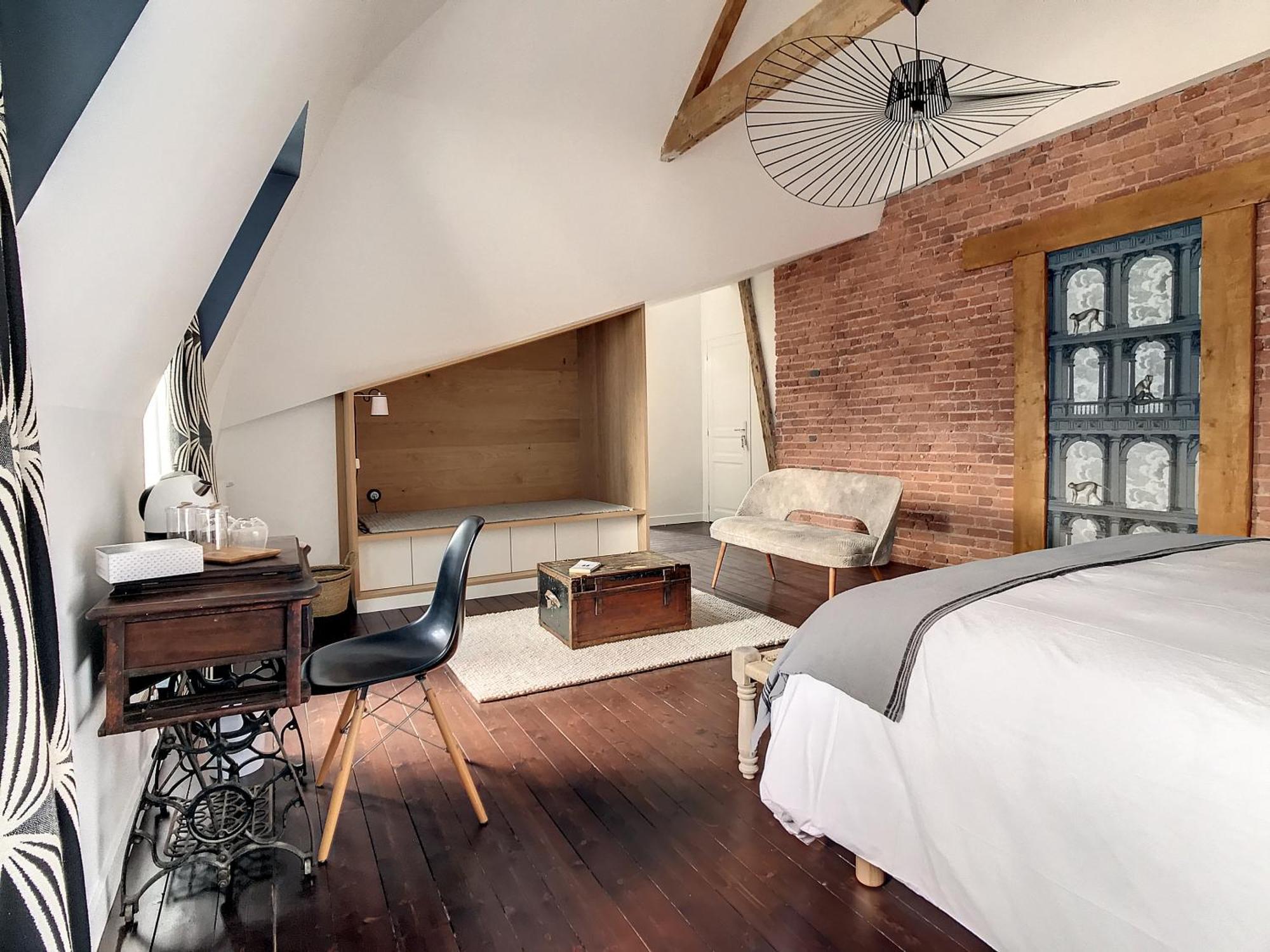 Deluxe Suite,1589758120:JPEG