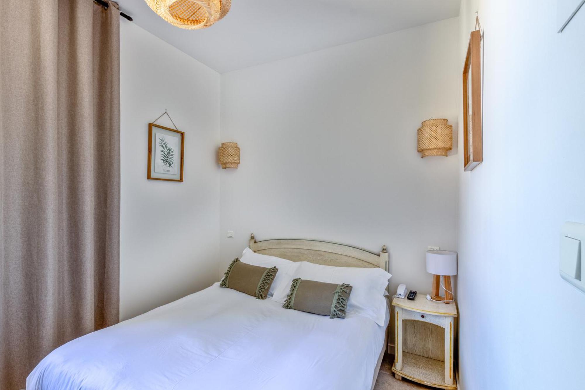Small Standard Room