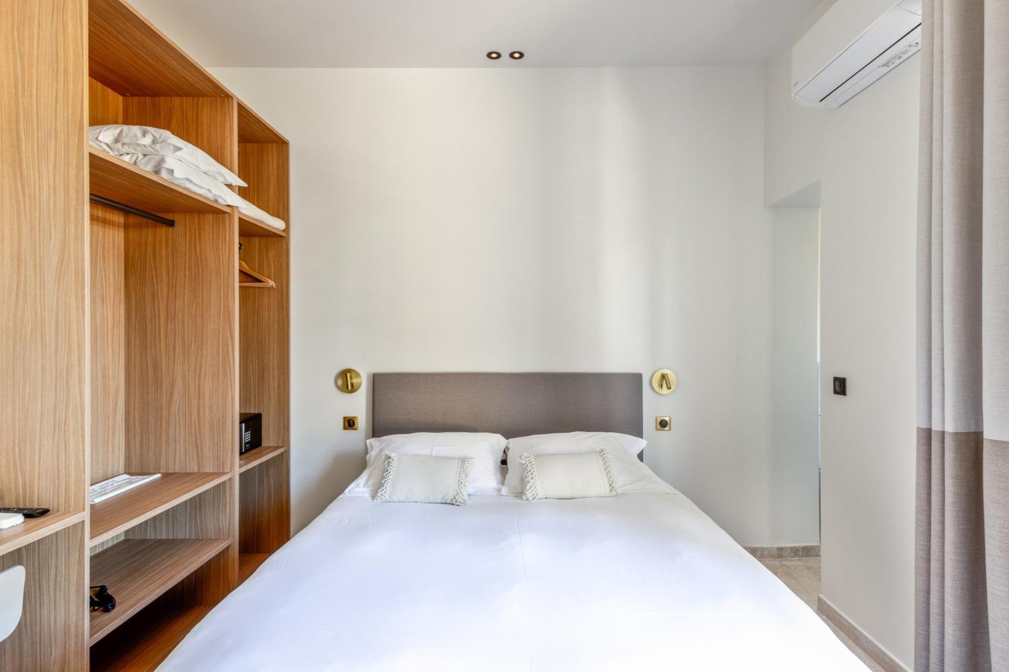 Small Standard Room