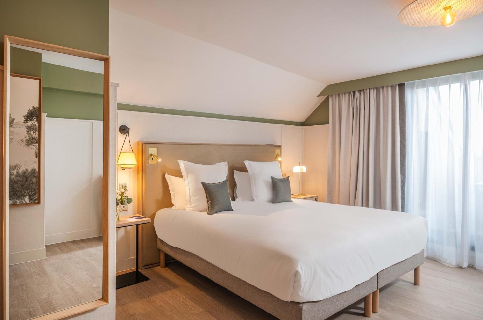 Junior Suite with Sea View,1590373988:JPEG