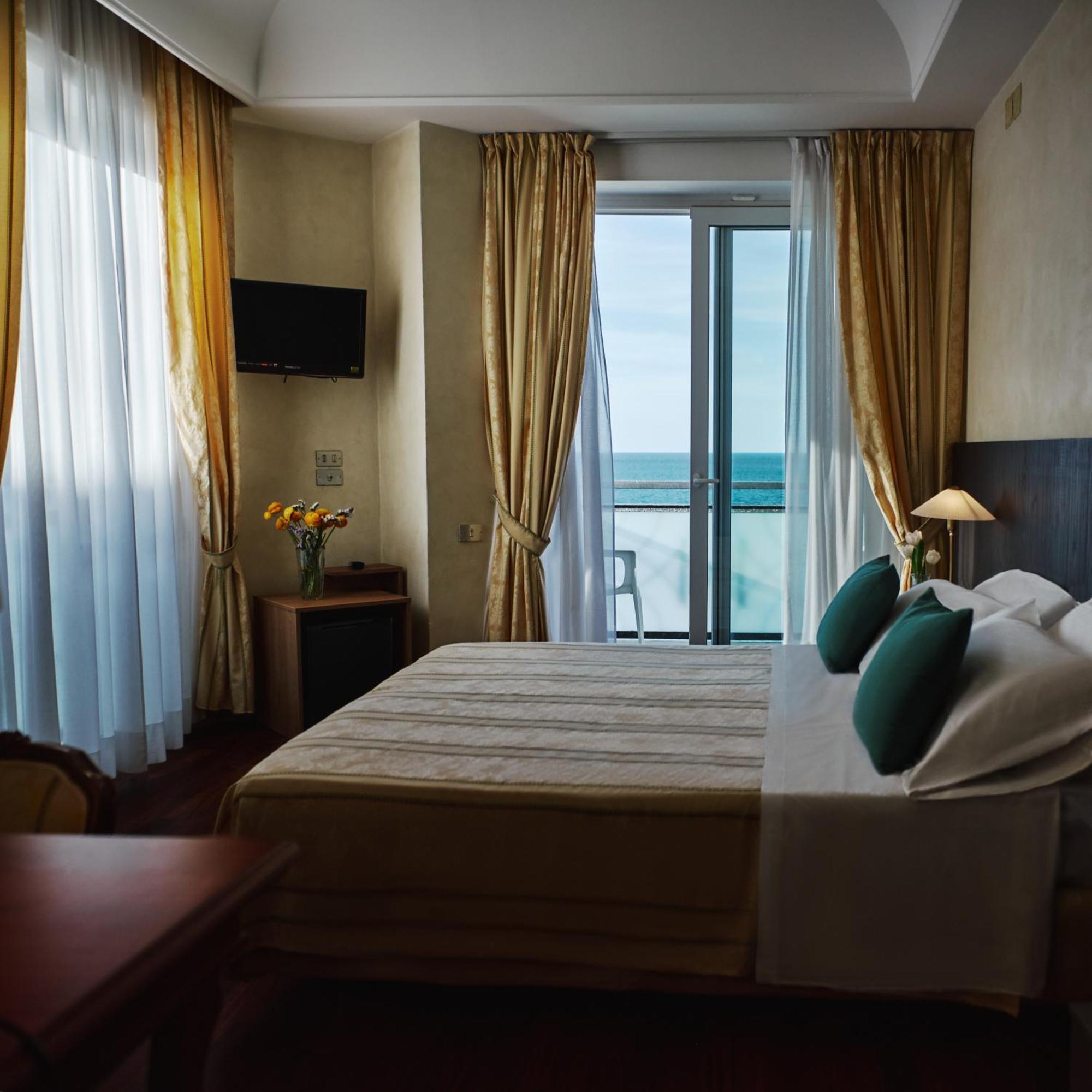 Chambre Triple - Vue sur Mer