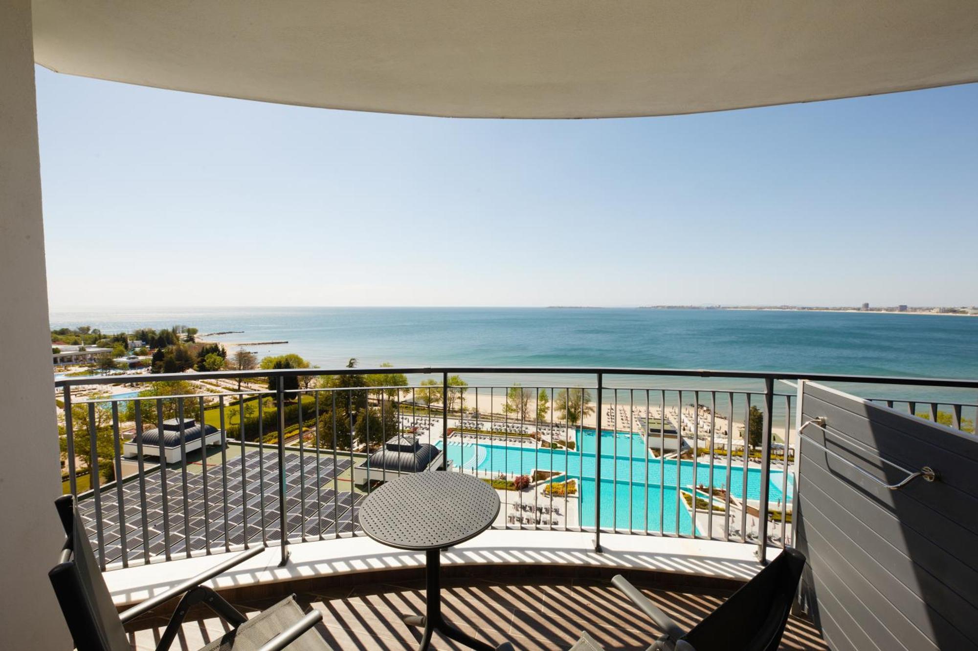 Junior Suite Frontal Sea View