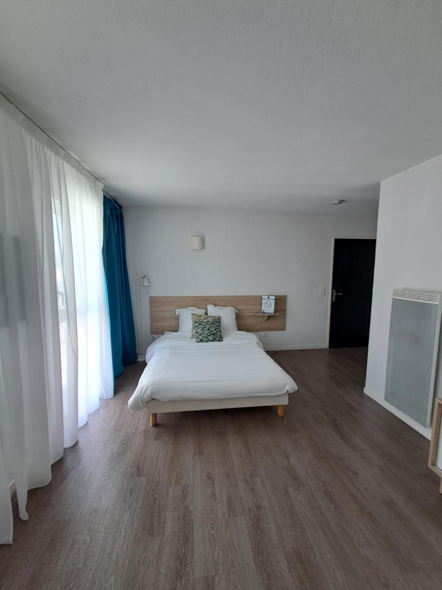Standard Apartment,1592081047:JPEG