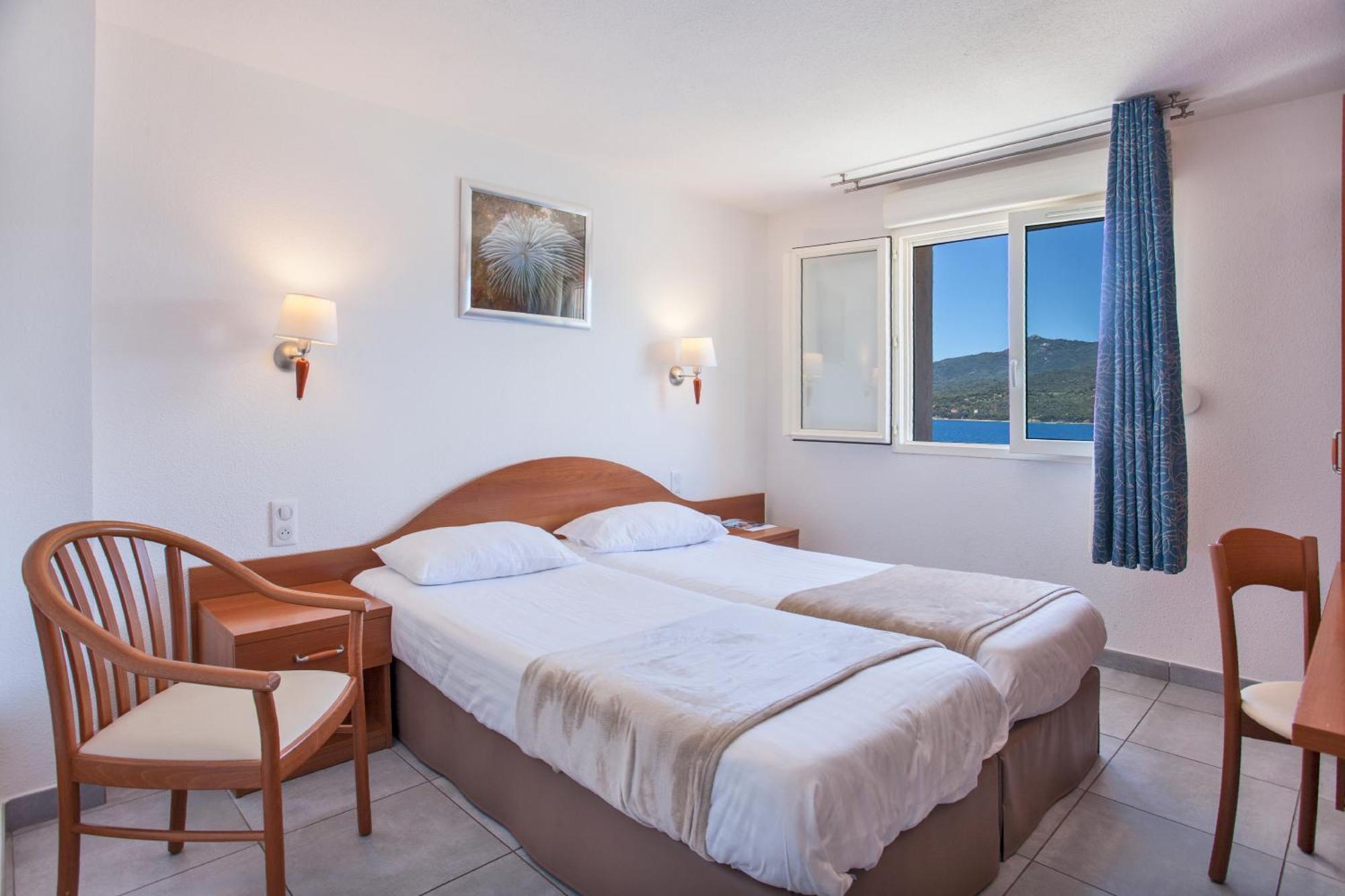 Chambre Lits Jumeaux - Vue sur Mer
