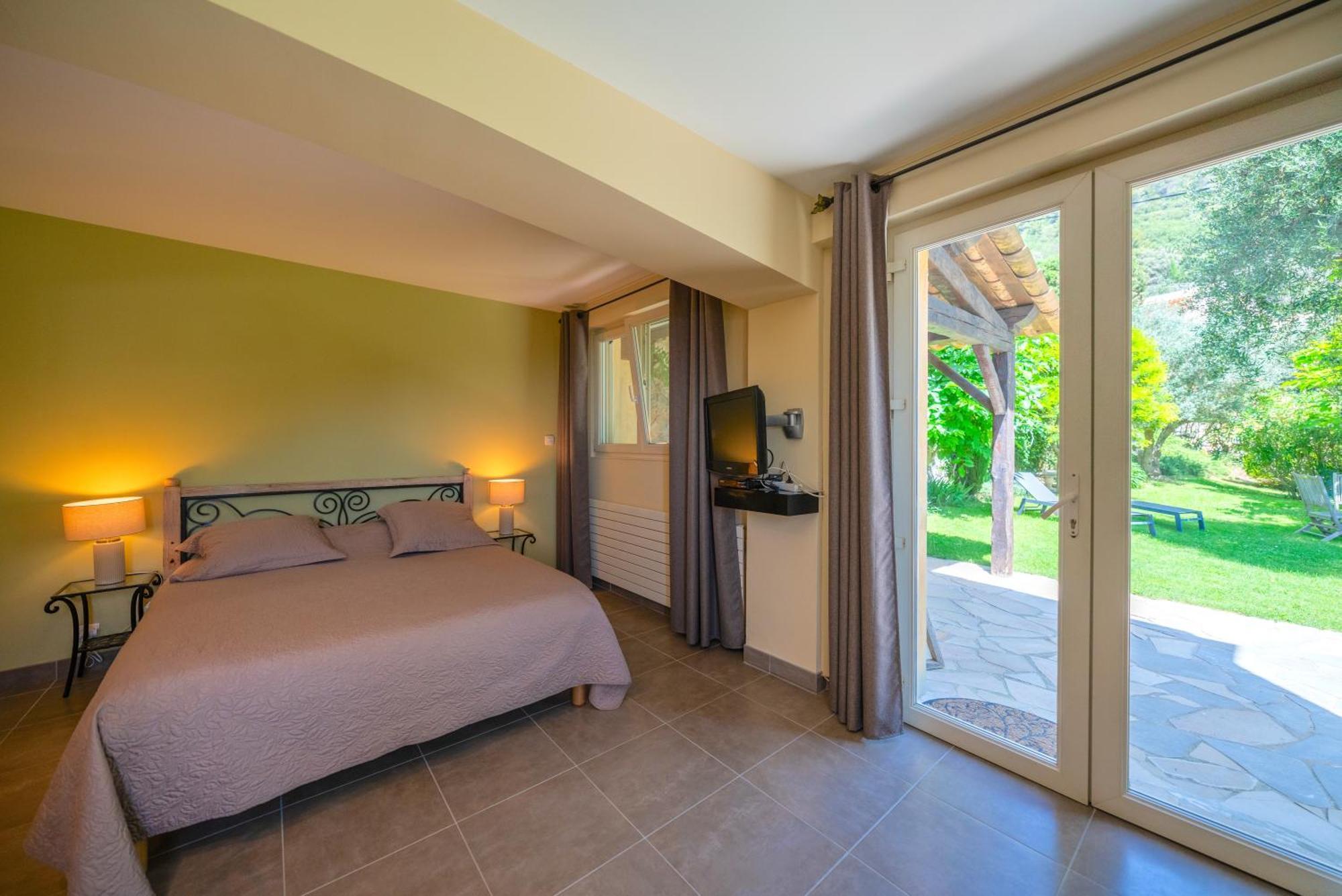 Chambre Double de Luxe avec Jardin Privé