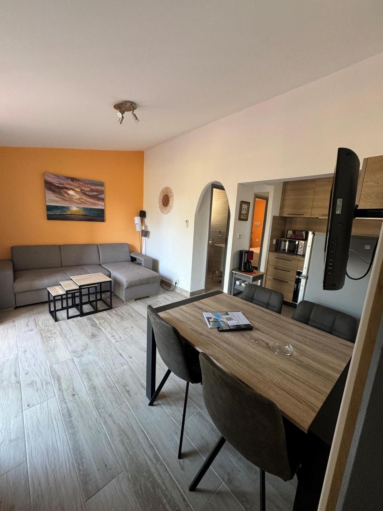 Three-Bedroom Apartment,1619182357:JPEG