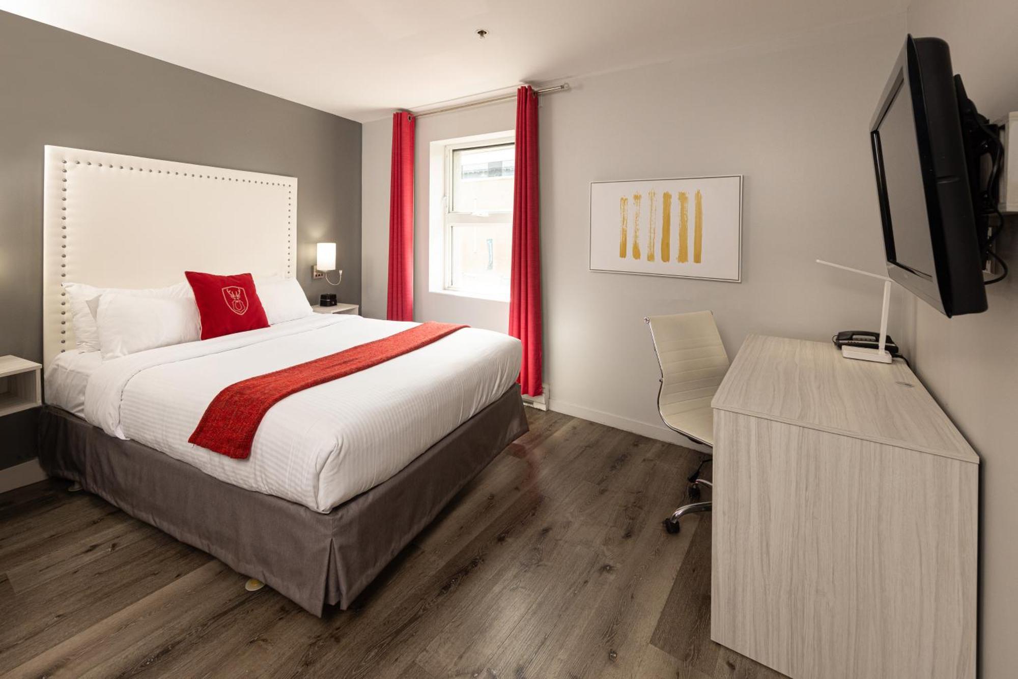 Queen Room