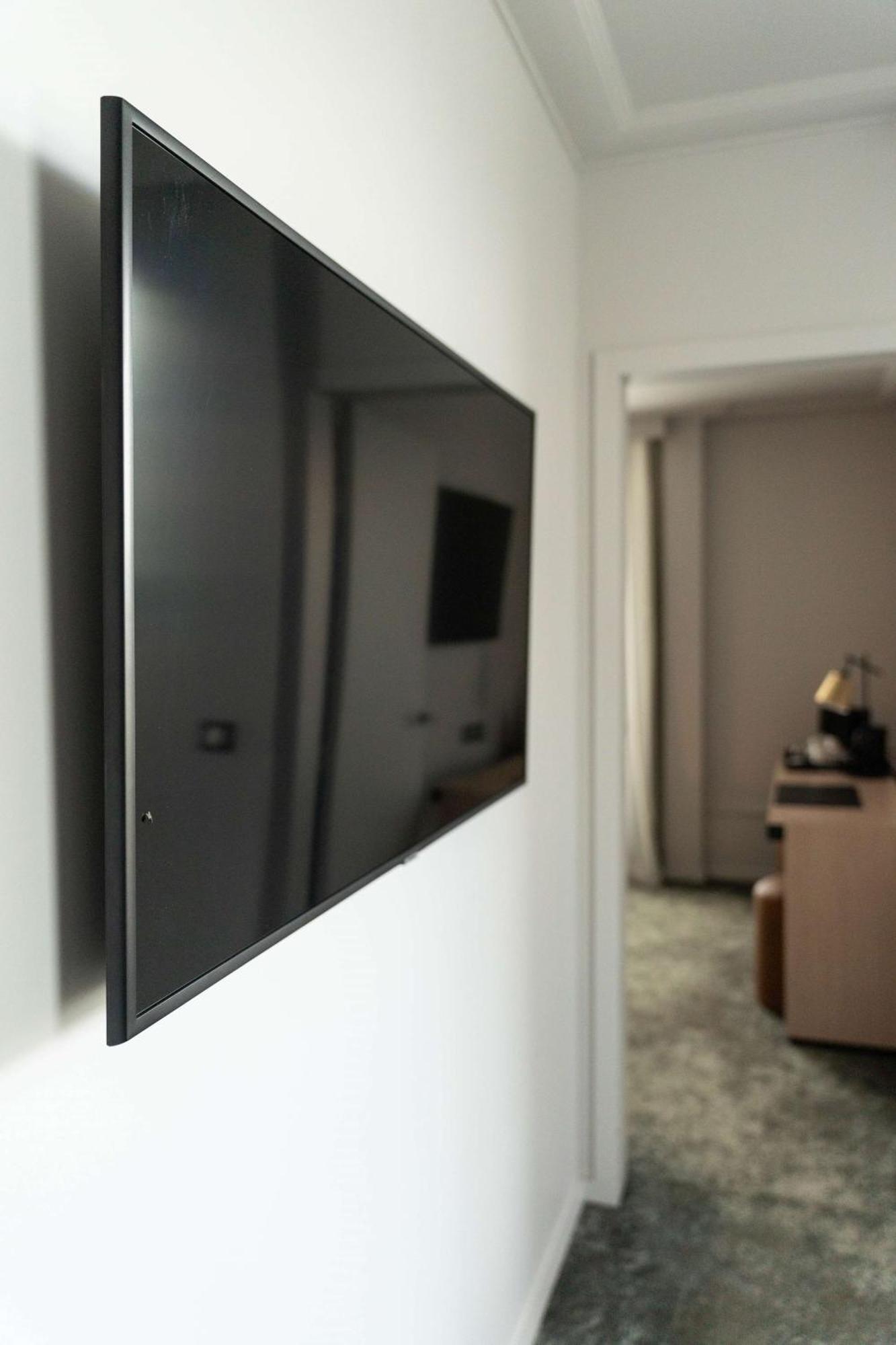 Classic Queen Room,1599639177:JPEG