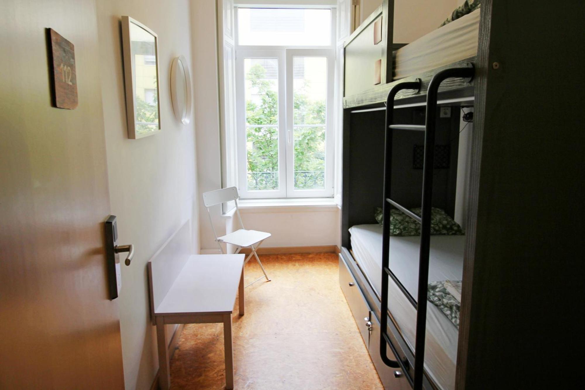 Twin Room with Bunk Bed and Shared Bathroom,1747007491:JPEG