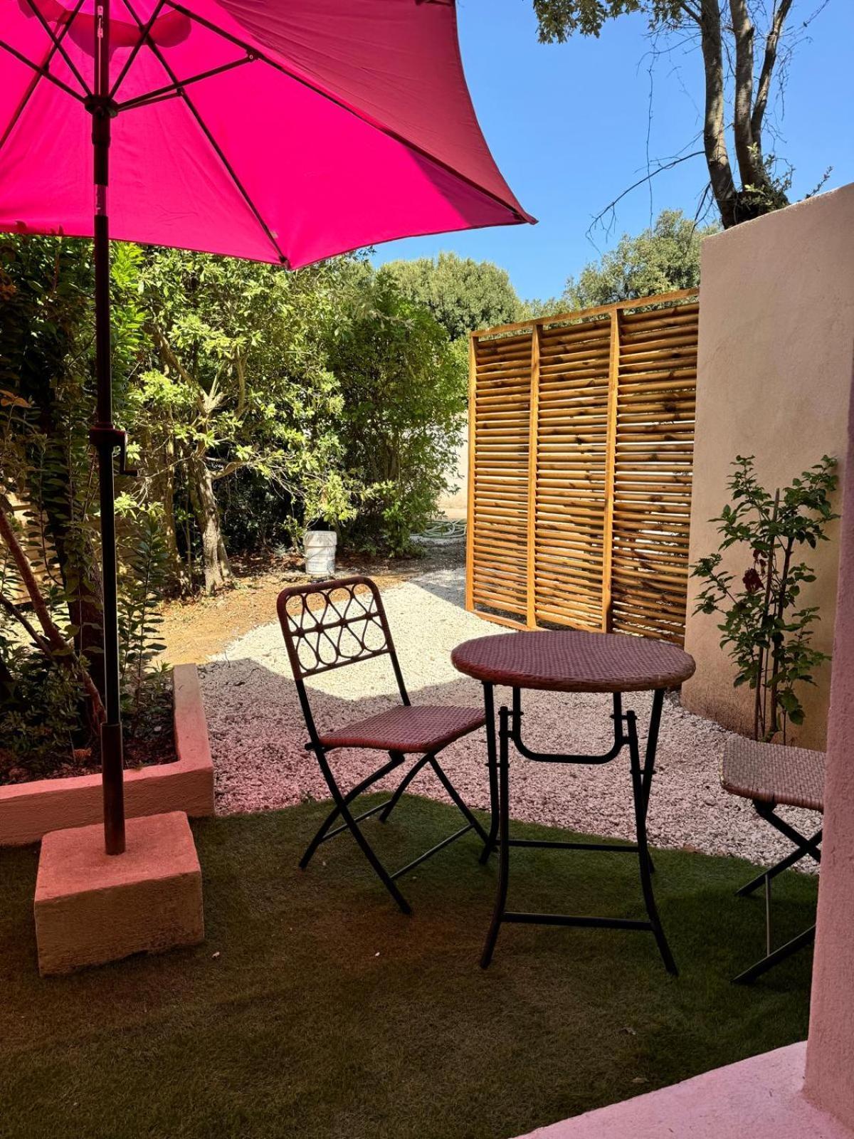 Queen Room Garden View