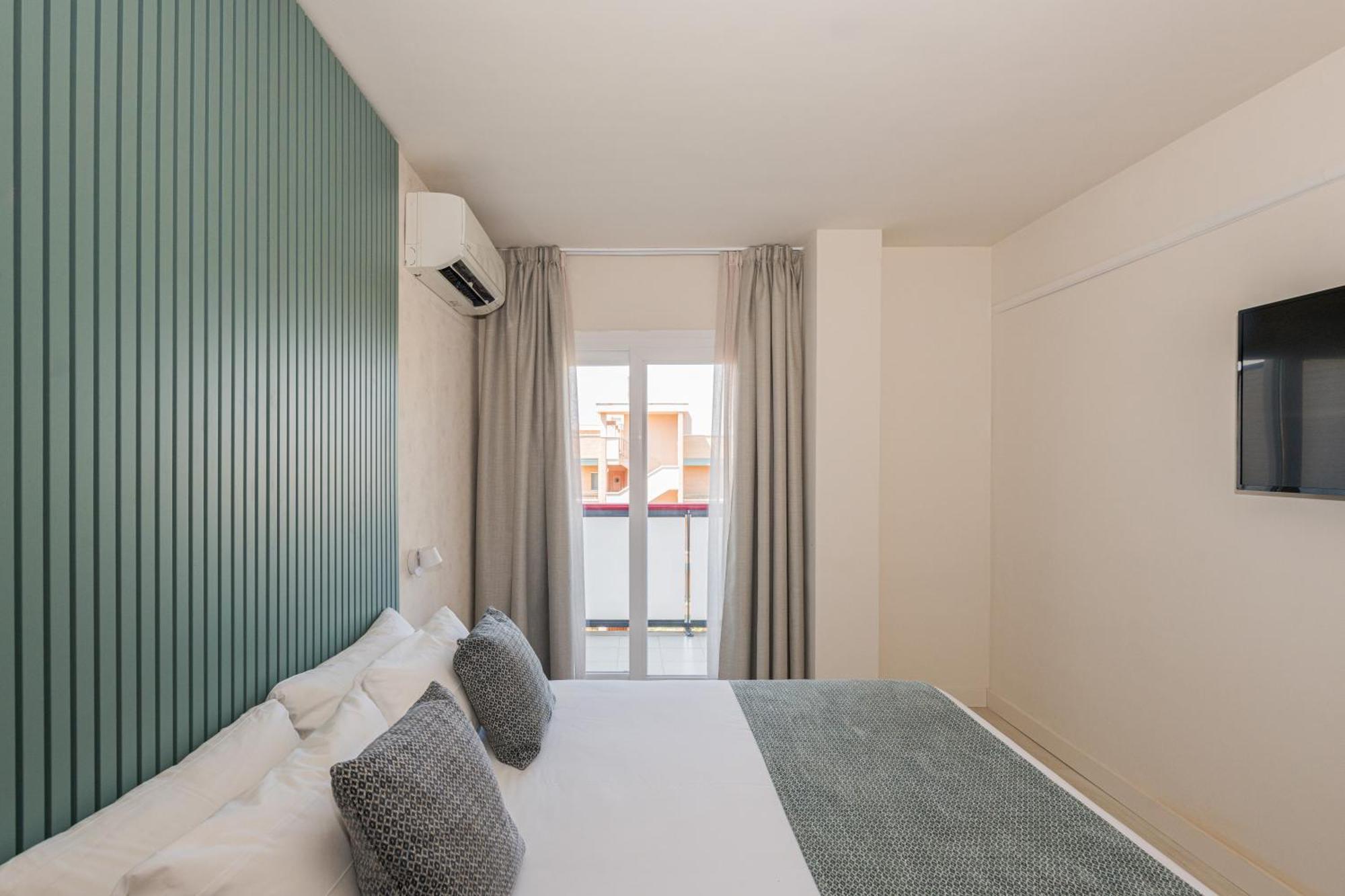 Double or Twin Room Balcony