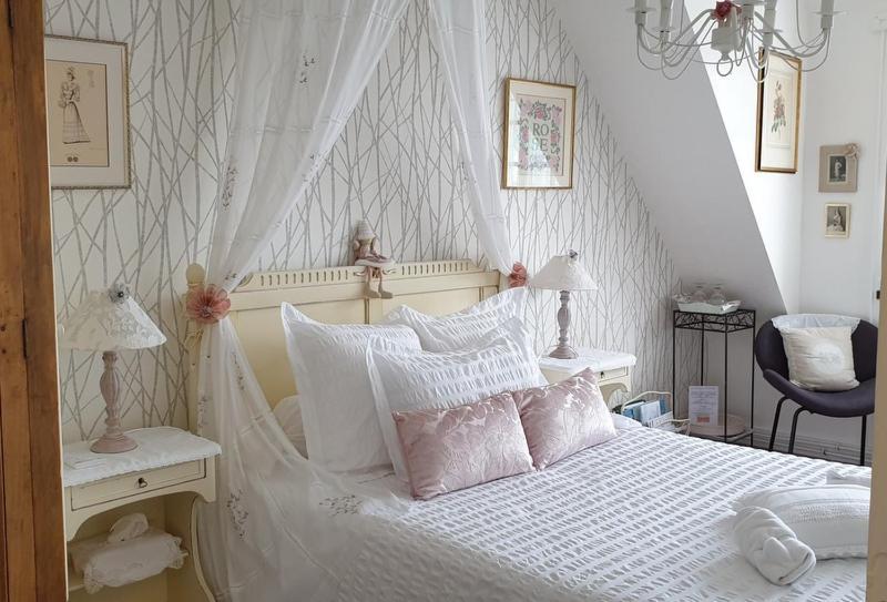 Double Room Private Bathroom