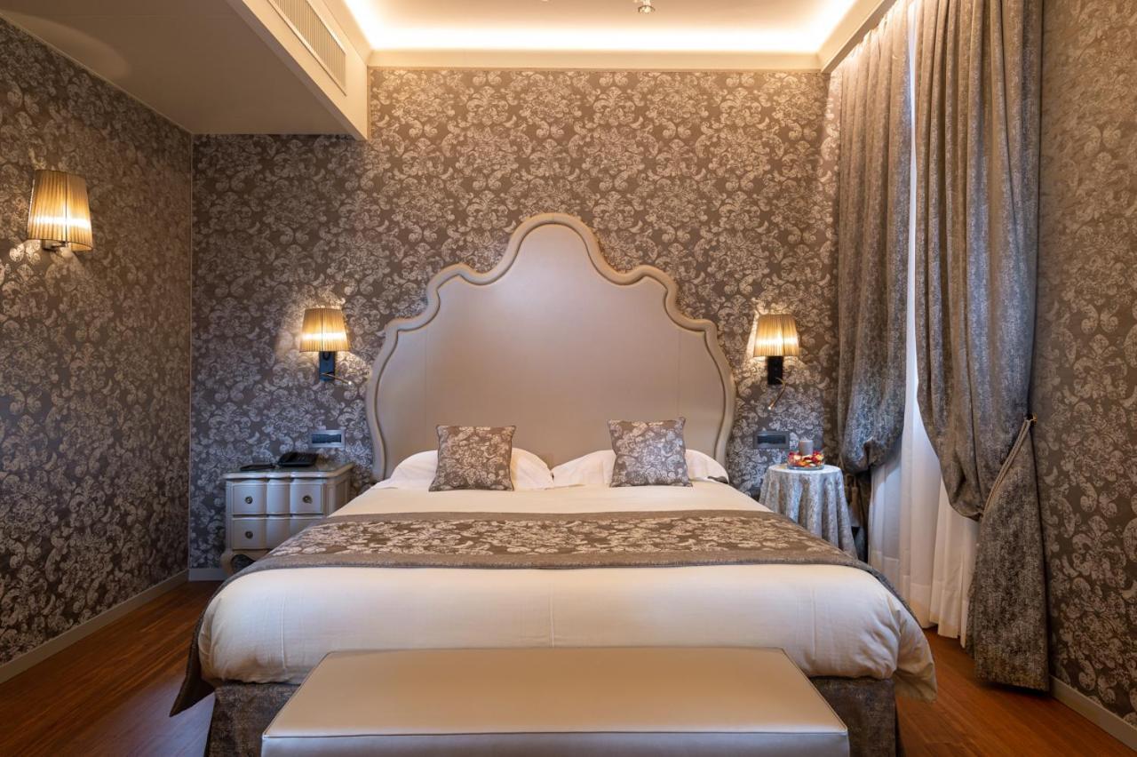 Chambre Double Deluxe avec Douche