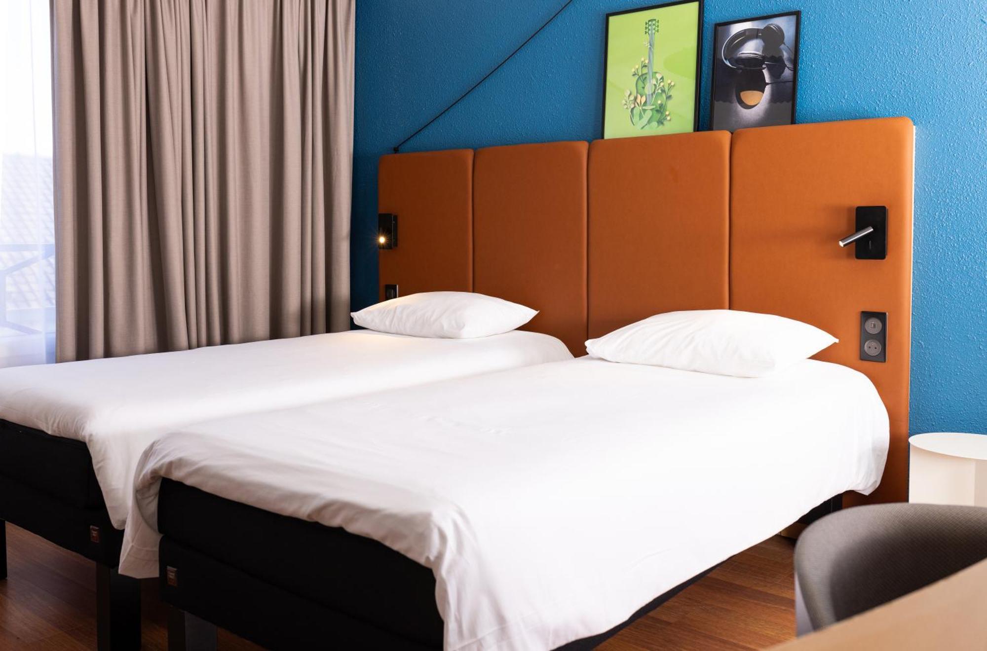 Standard Room Two Single Beds