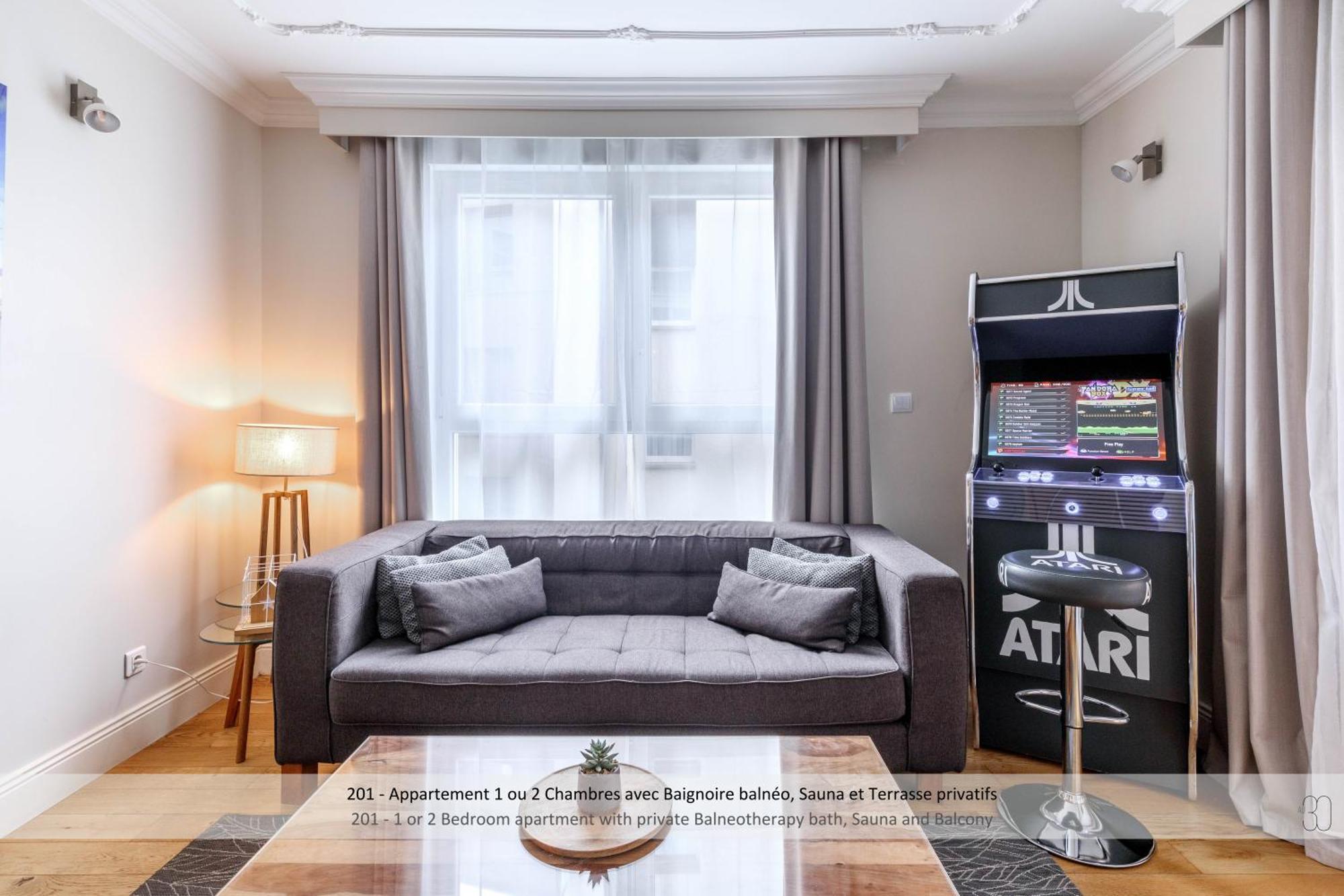 One or Two bedroom Apartment with Spa Bath, Sauna and Terrace,1614364828:JPEG