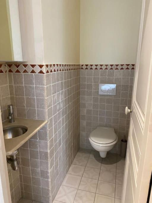 Three-Bedroom Deluxe Apartment