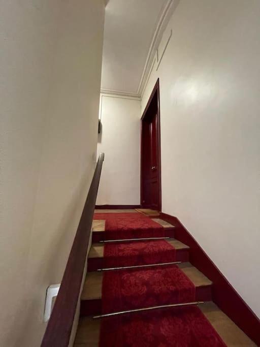 Three-Bedroom Deluxe Apartment