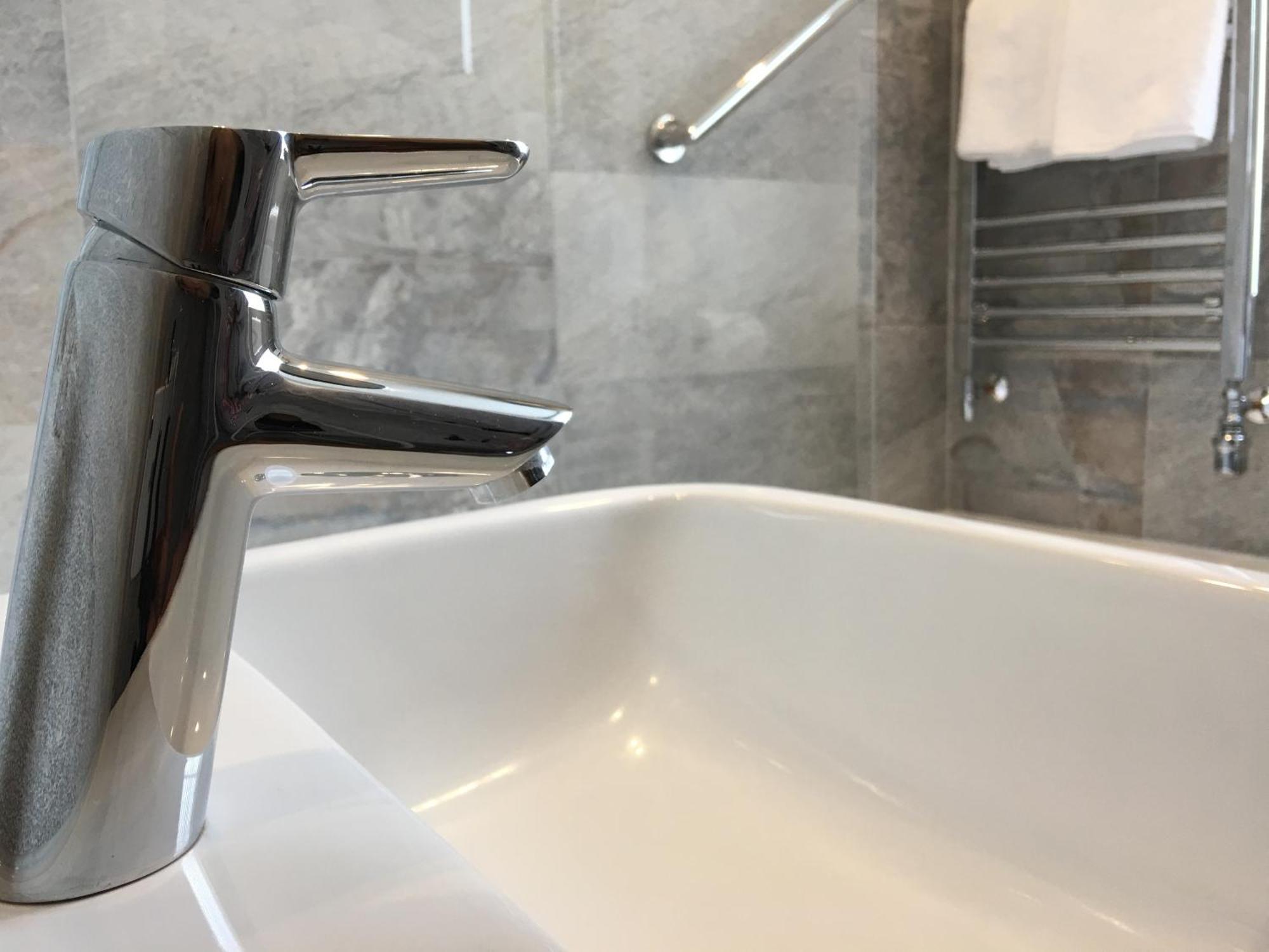 Single Room Private External Bathroom