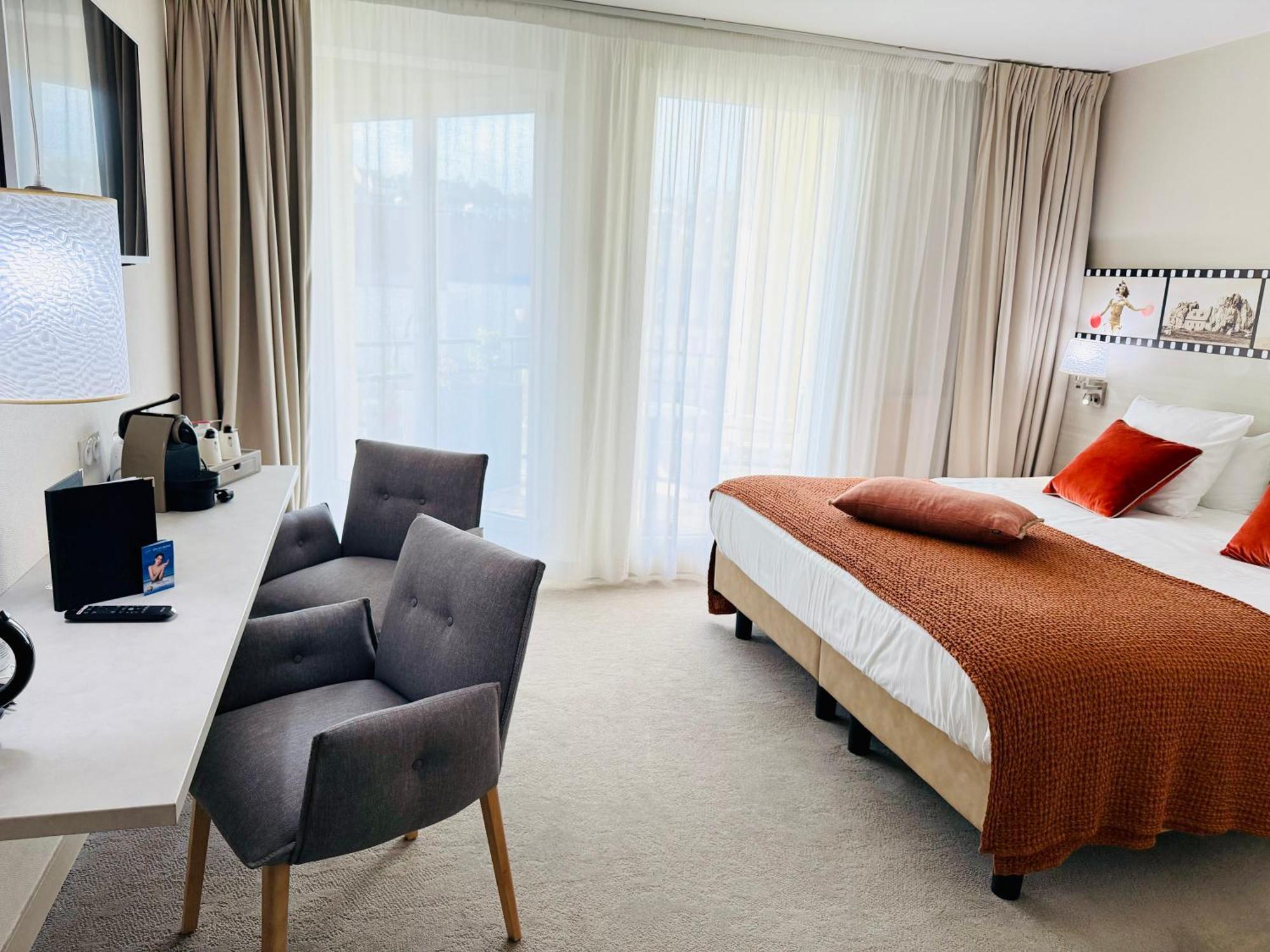 Superior Room with Terrace - King Bed,1629407530:JPEG