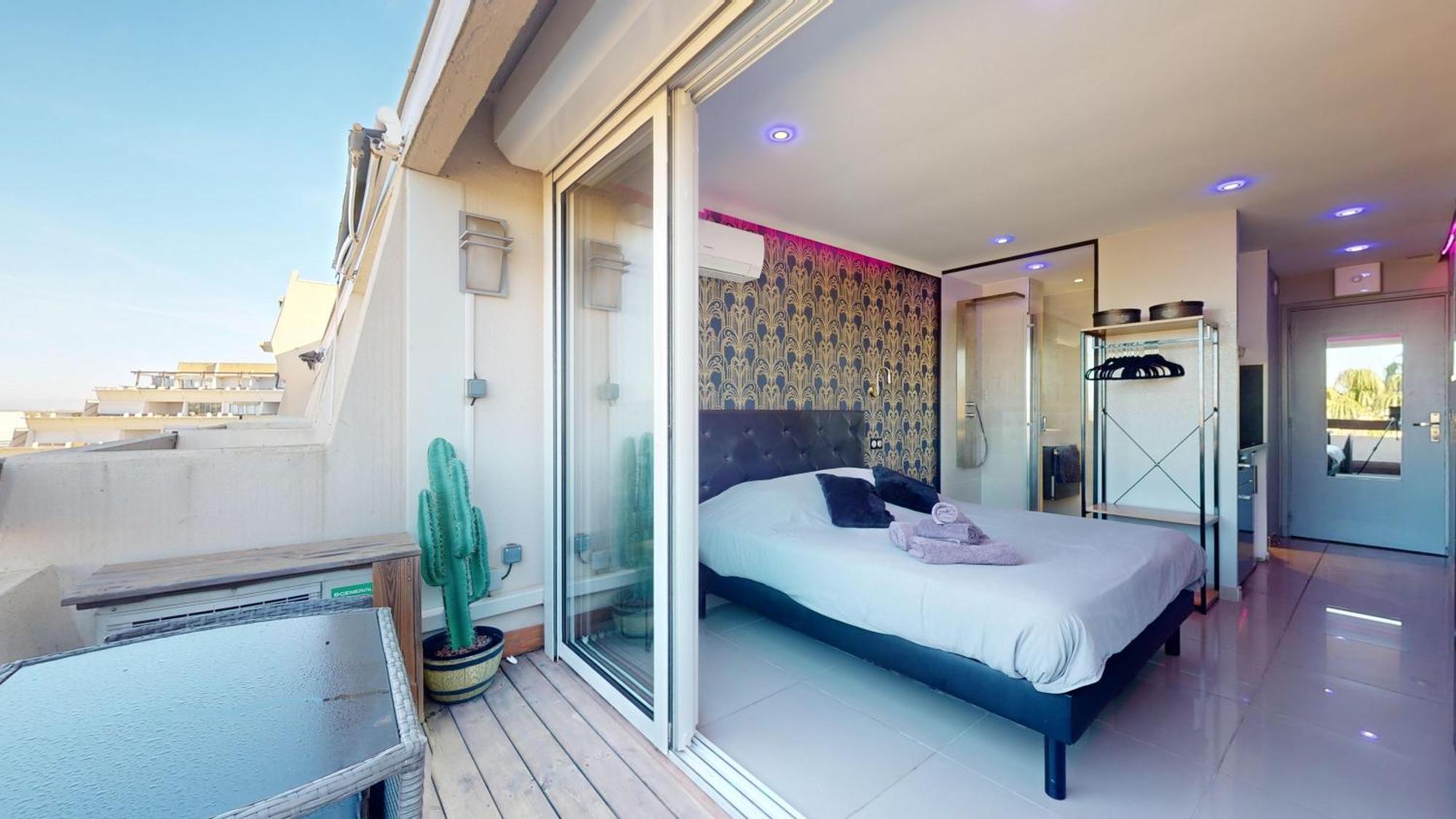 One-Bedroom Apartment,1627265565:JPEG
