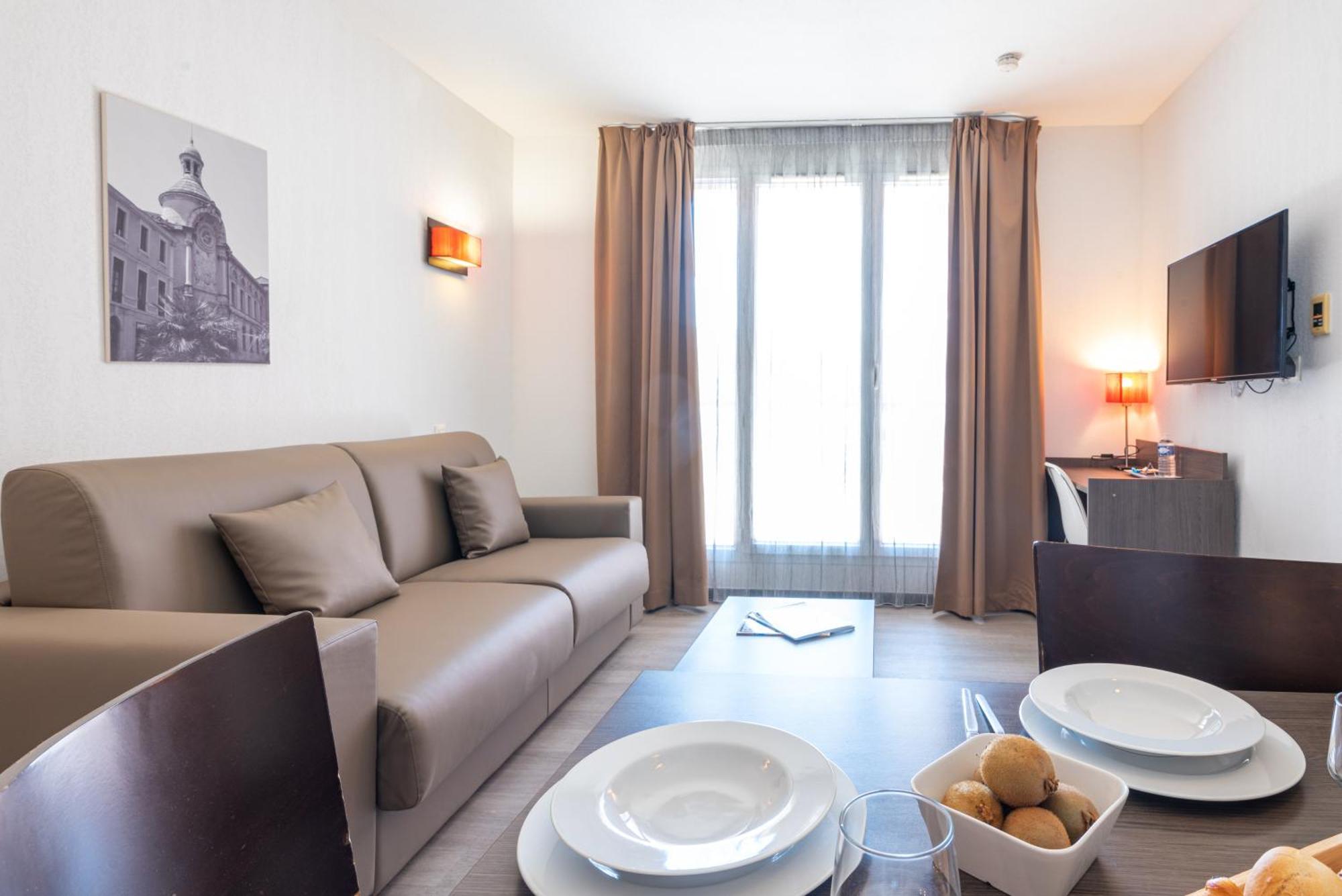 One Bedroom Apartment